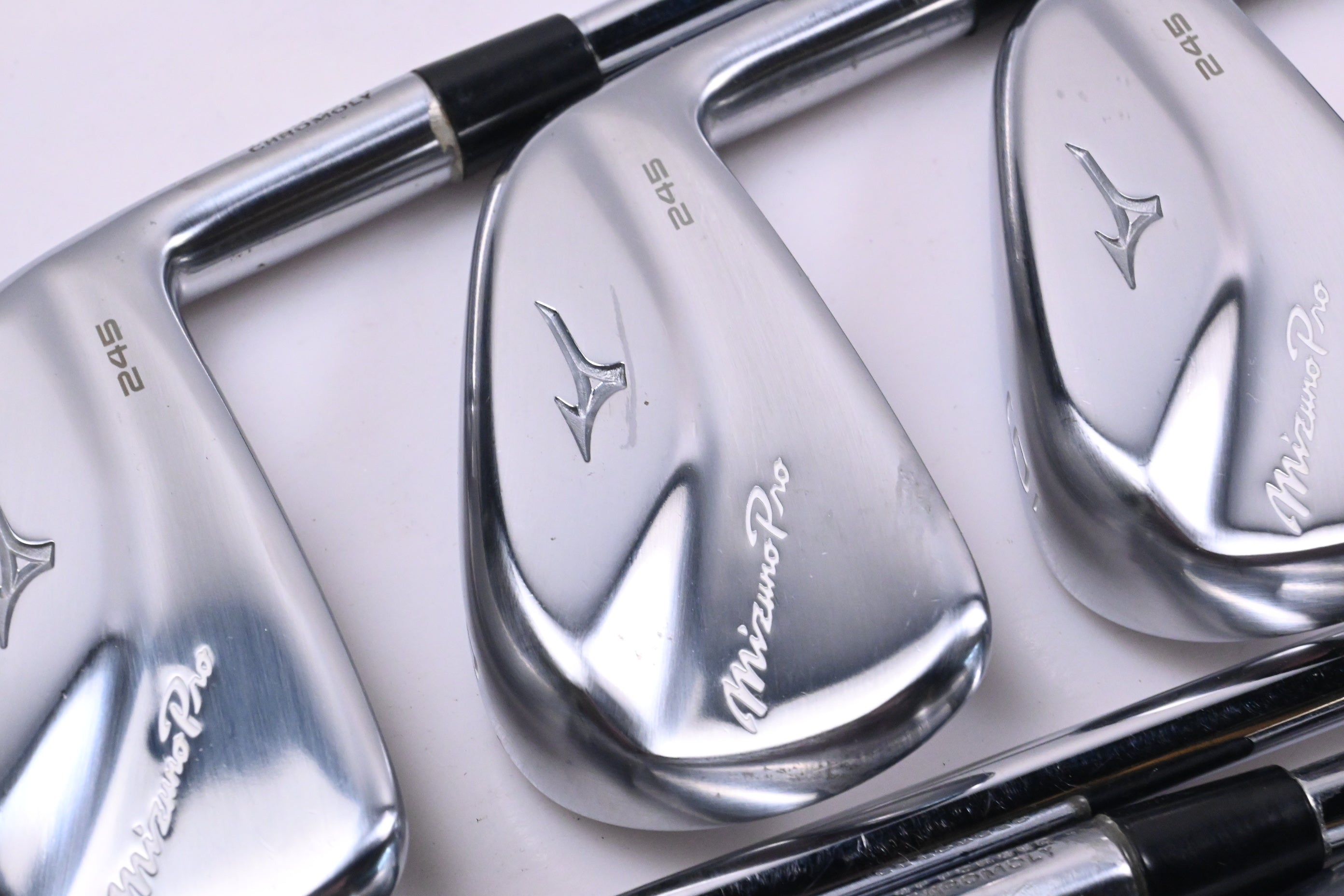 Mizuno Pro 245 Irons / 4-PW / Regular Flex Dynamic Gold Mid 100 R300 Shafts