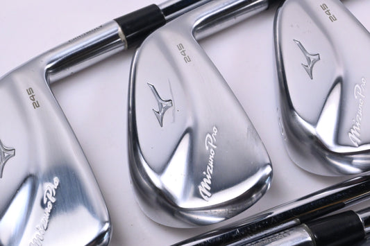 Mizuno Pro 245 Irons / 4-PW / Regular Flex Dynamic Gold Mid 100 R300 Shafts