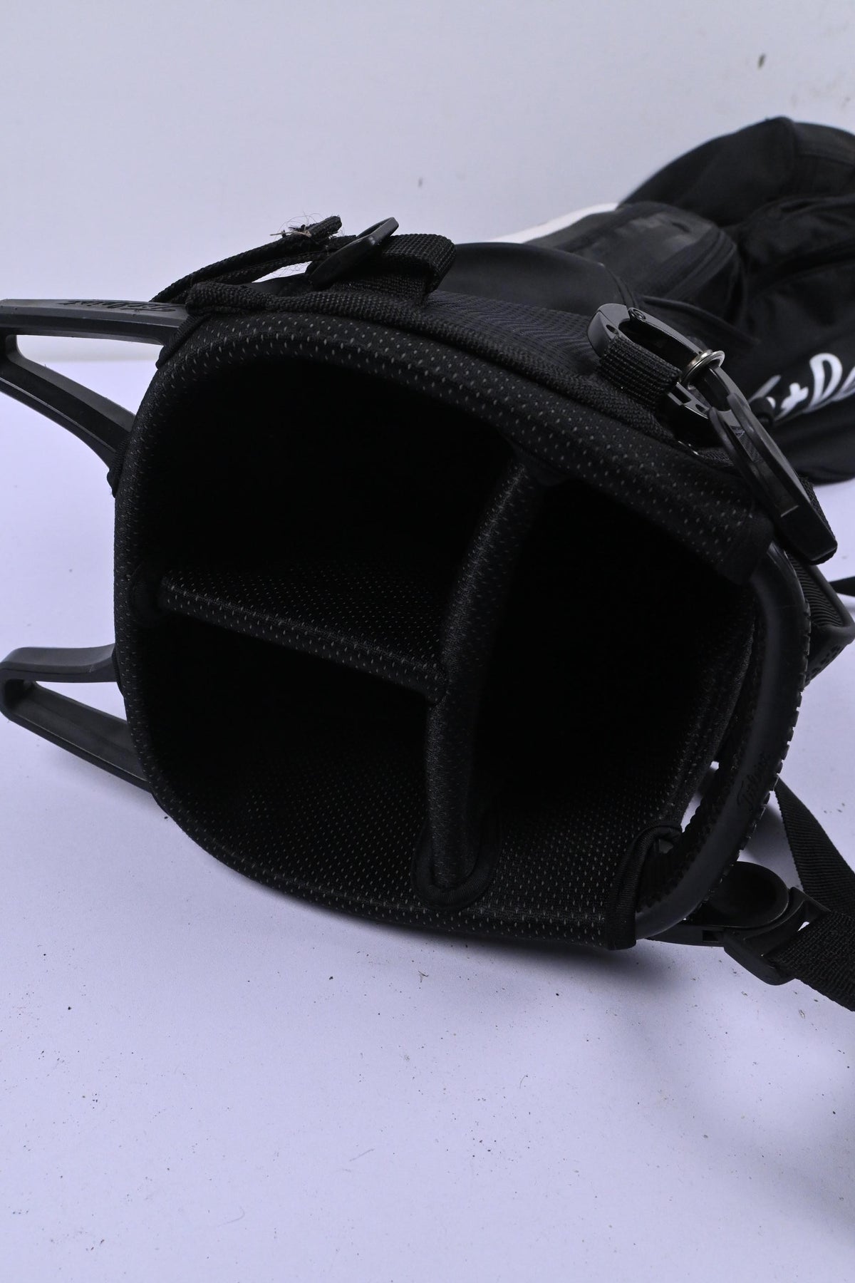 Titleist Pencil Bag / 3-Way Divider / Black & White