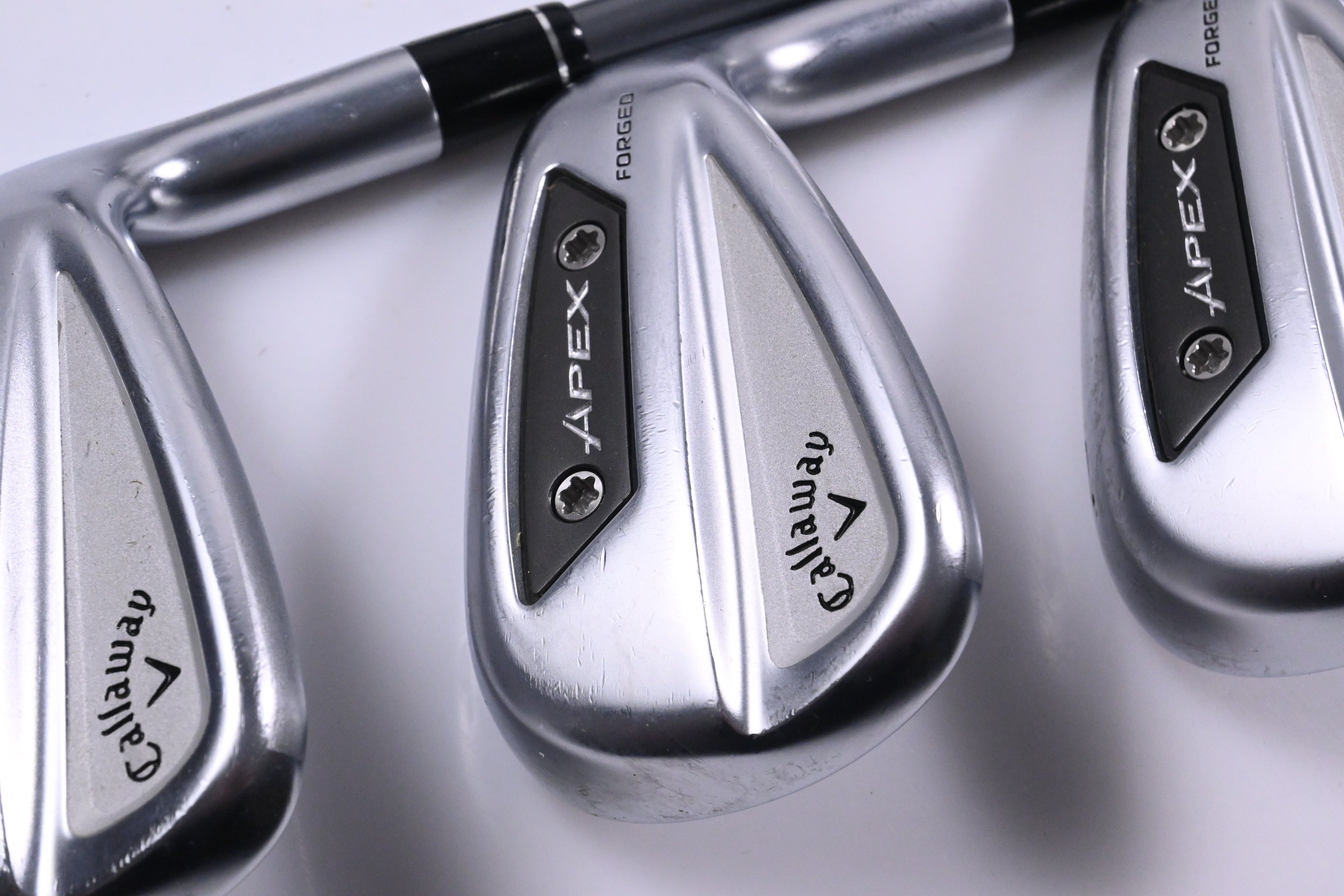 Callaway Apex Ai300 Irons / 7-PW+GW / Regular Flex Denali Charcoal 65 Shafts