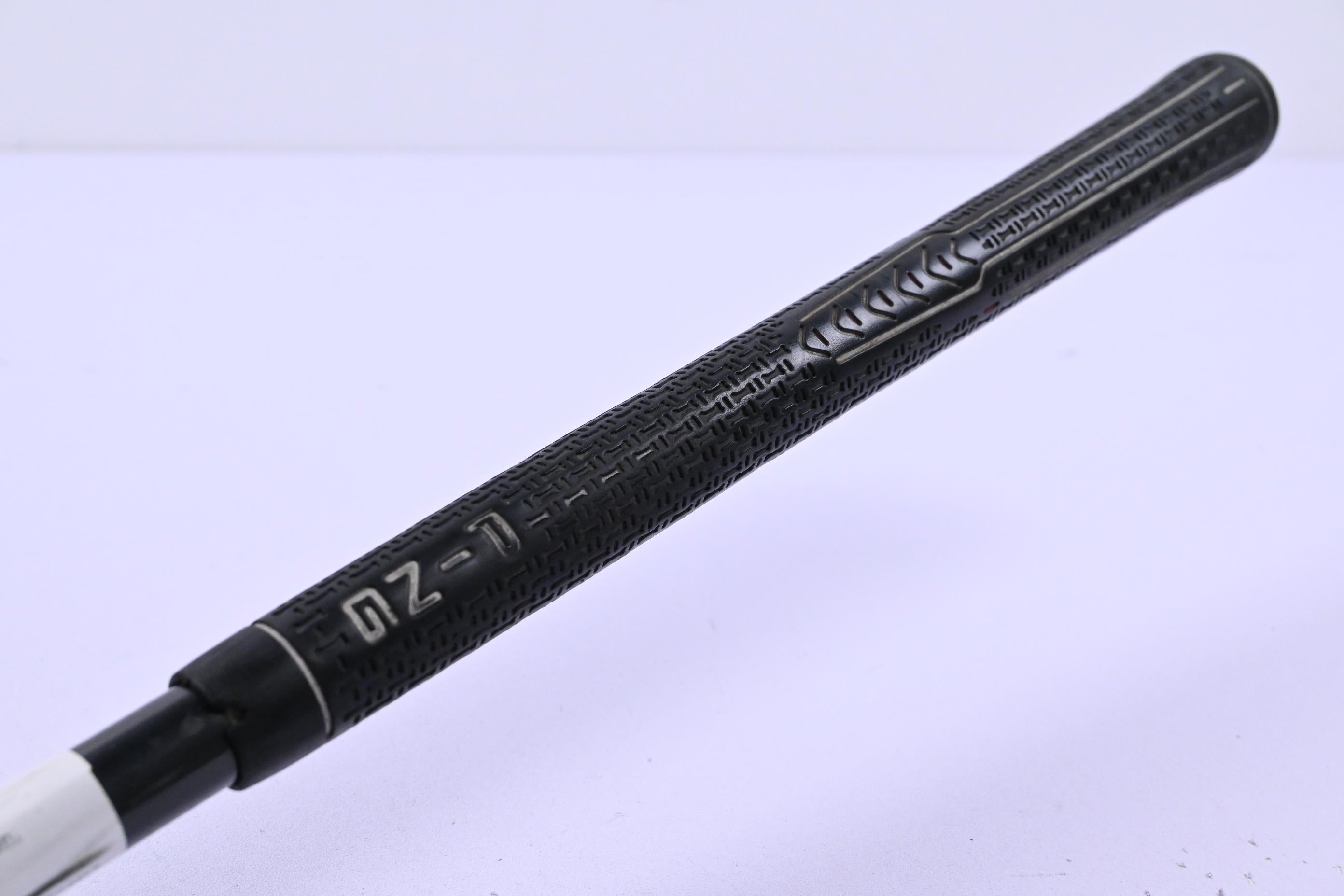 Cobra SZ #7 Iron / Regular Flex Aldila DVS HL 70 Shaft