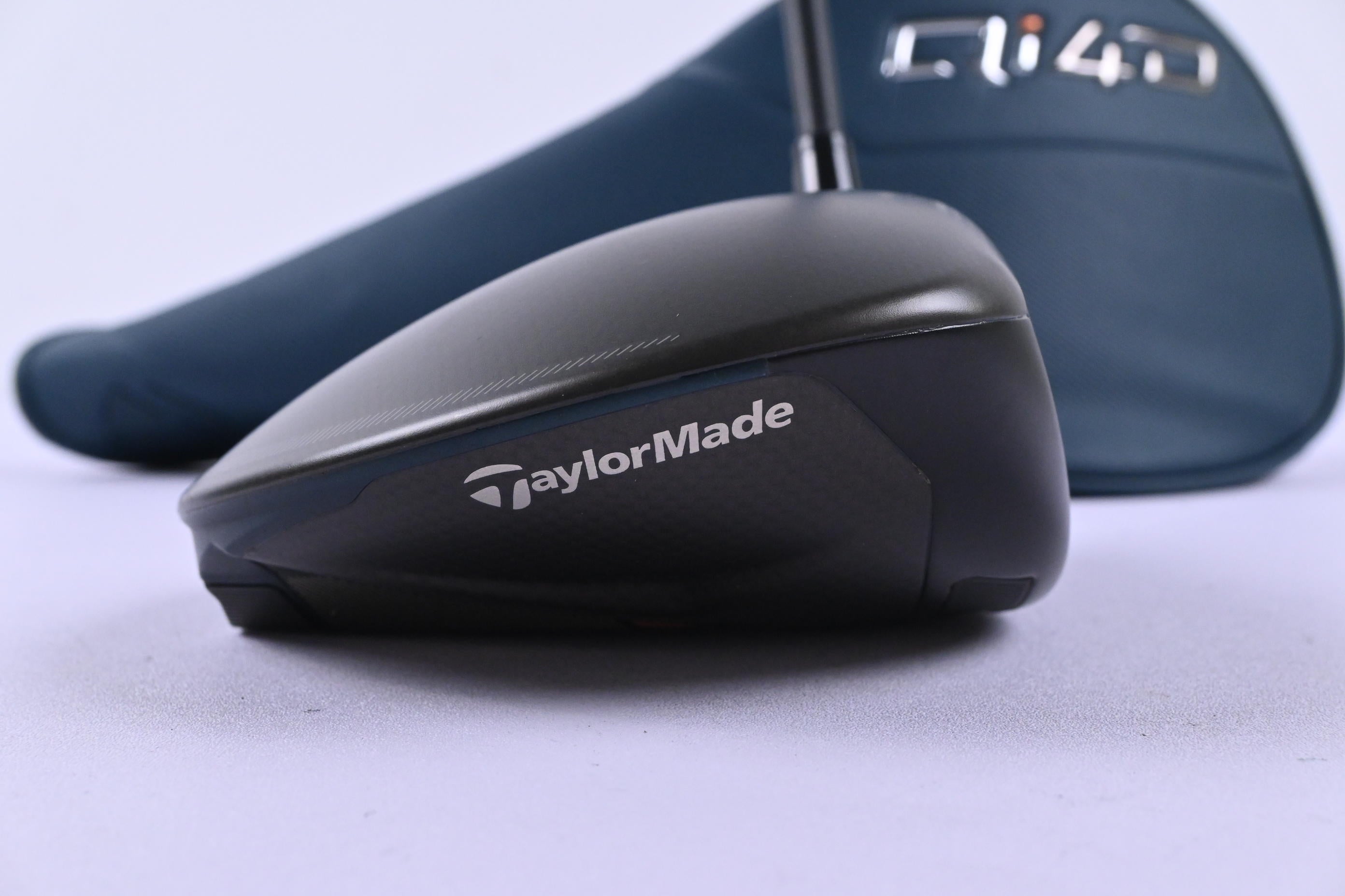 Taylormade Qi4D Max Driver / 10.5 Degree / Regular Flex Reax 50 Shaft