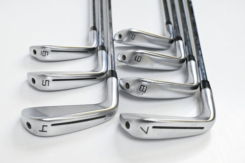 Taylormade P770 2023 Irons / 4-PW / X-Flex Accra i-Series 125i Shafts