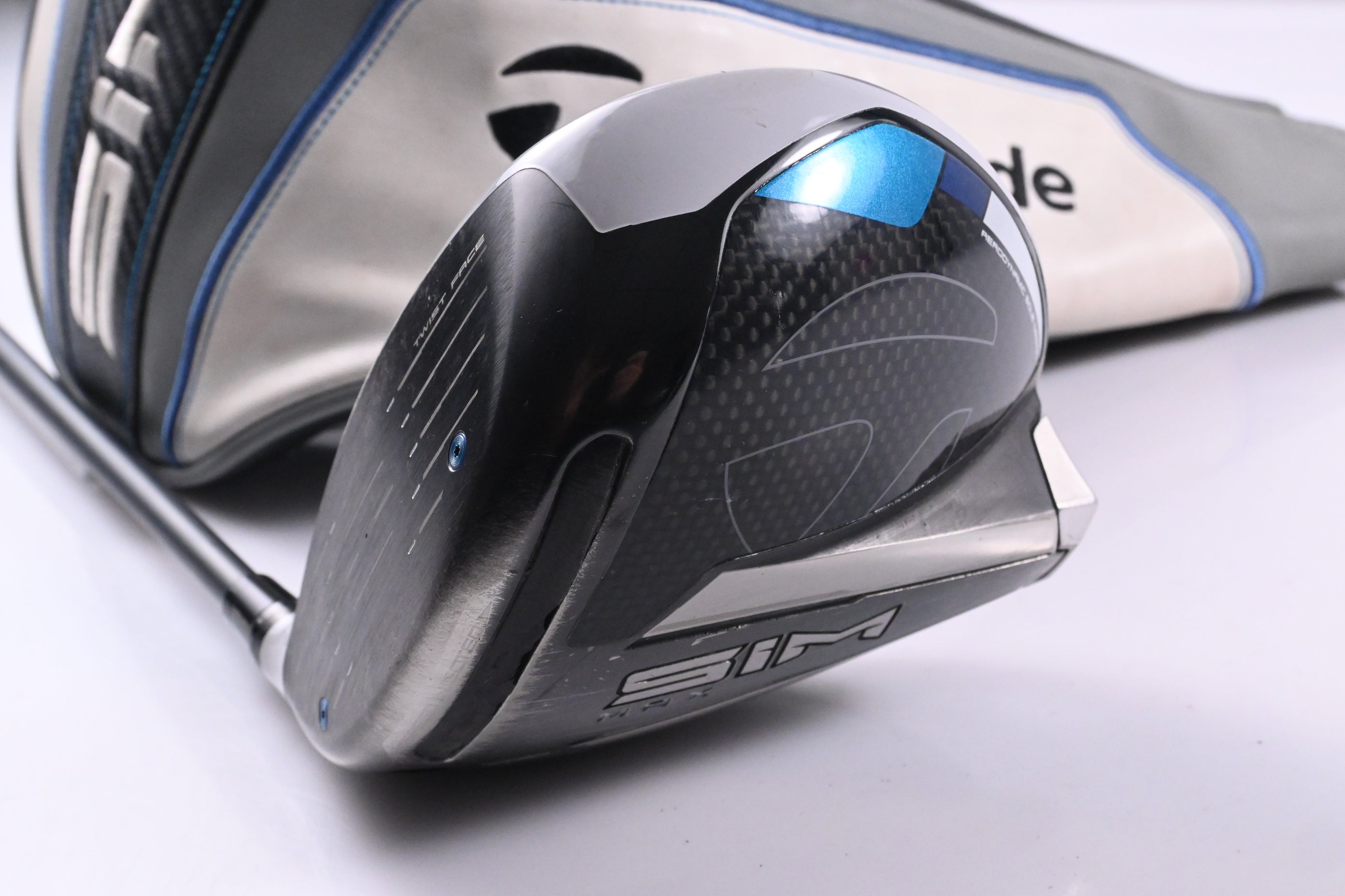 Left Hand Taylormade SIM Max Driver / 10.5 Degree / Regular Flex HZRDUS Smoke Black
