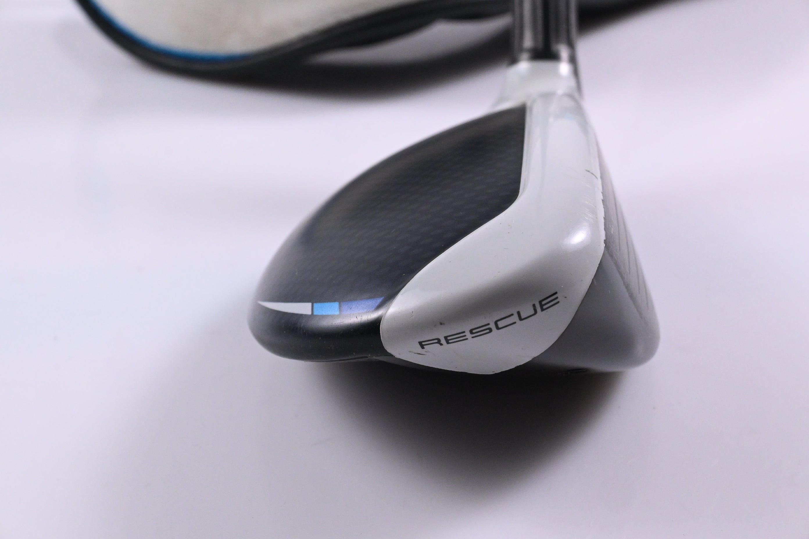 Taylormade SIM2 Max #3 Hybrid / 19 Degree / Stiff Flex Ventus Blue 7 Shaft