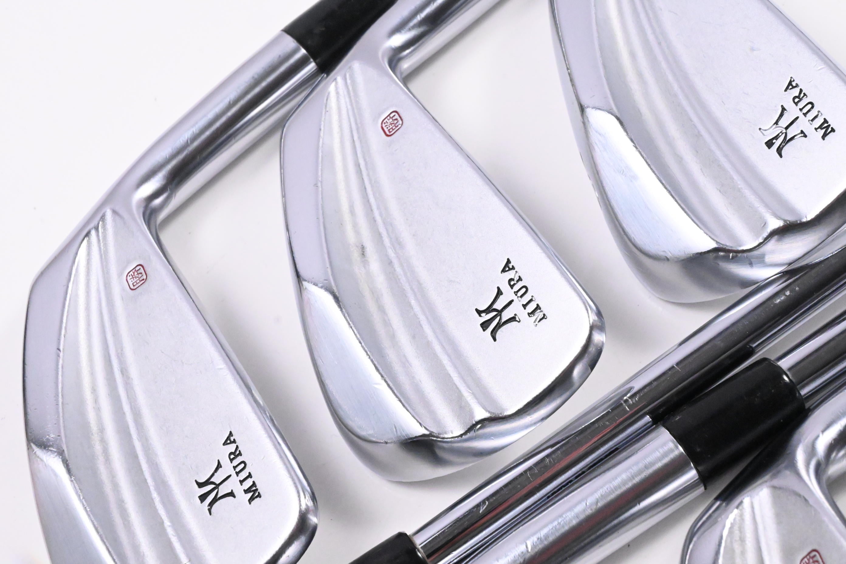 Miura KM-700 Irons / 4-PW / Stiff Flex N.S.Pro Modus3 Tour 105 Shafts