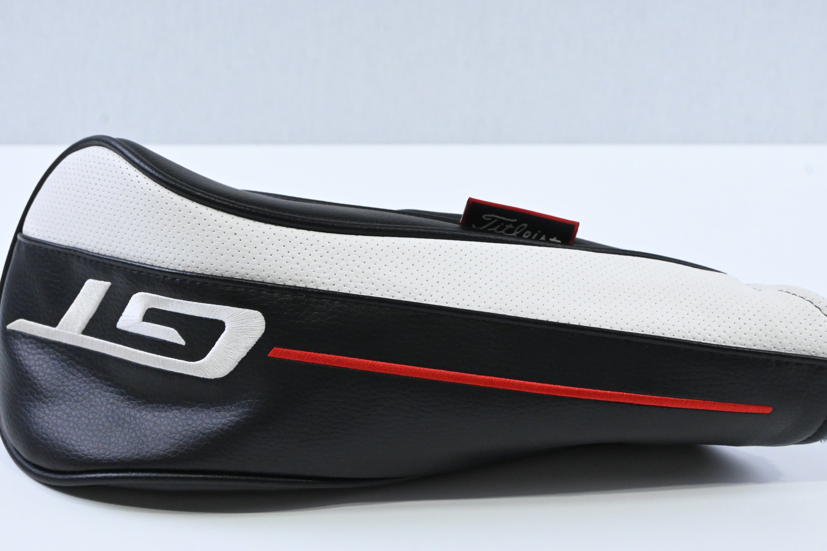 Titleist GT3 Driver / 9 Degree / Regular Flex Fujikura AirSpeeder 40