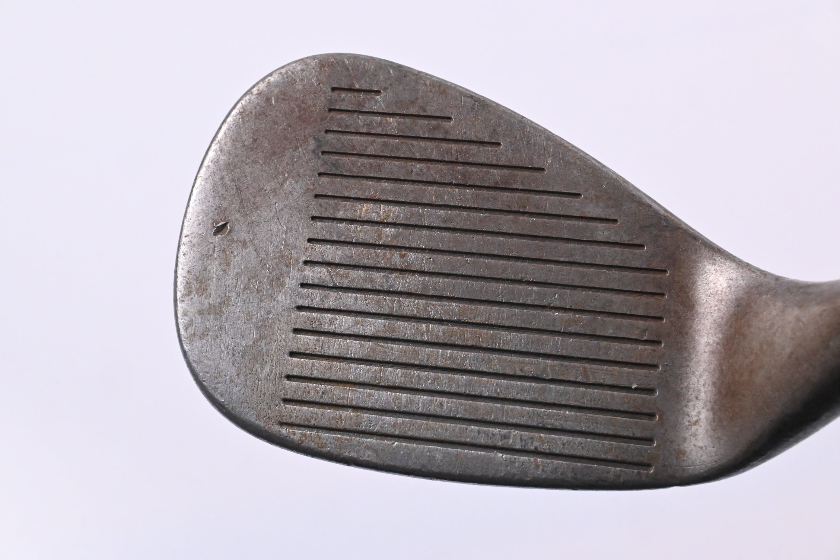 Cleveland 588 Original Sand Wedge / 56 Degree / Stiff Flex Dynamic Gold Shaft