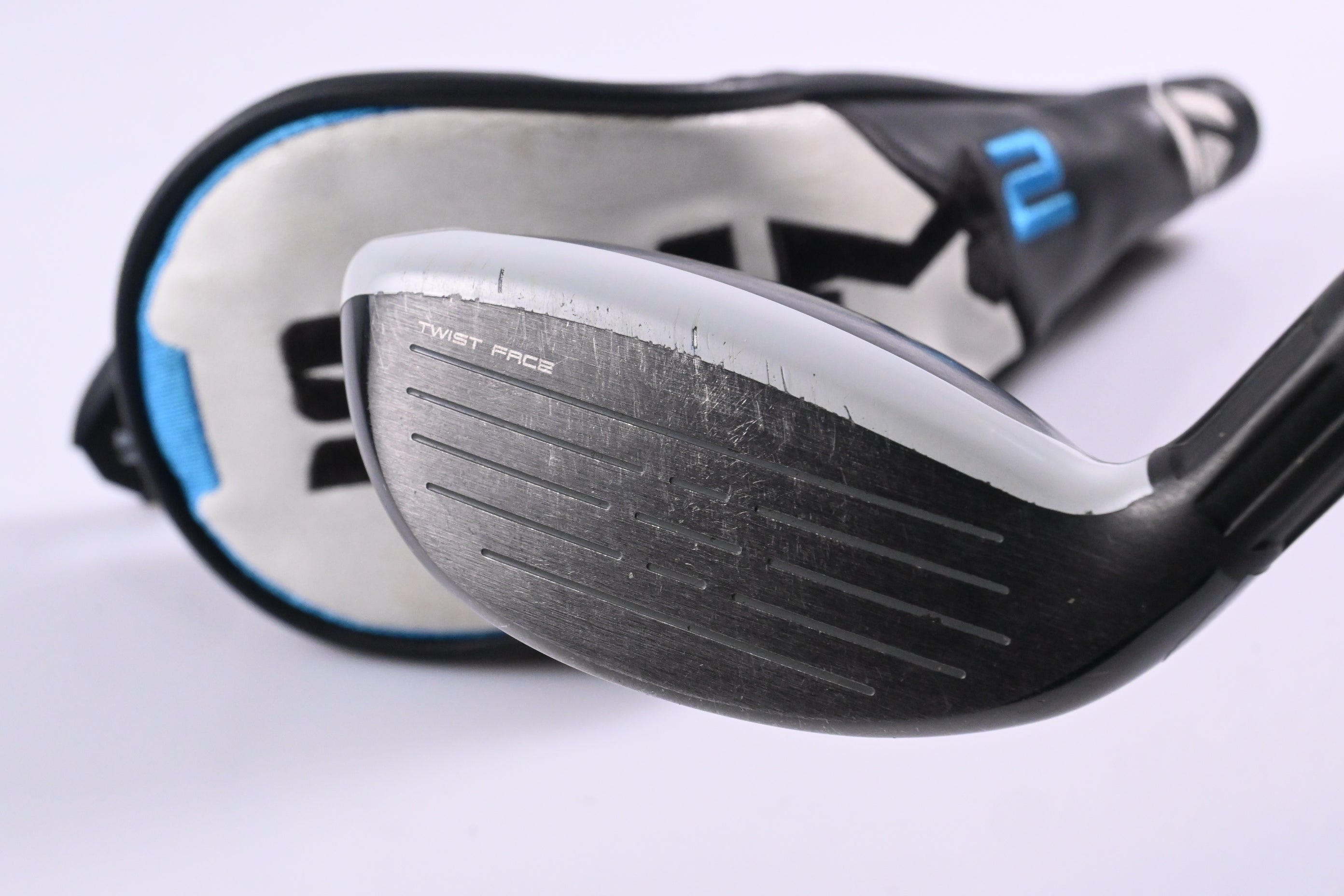 Taylormade SIM2 Max #3 Hybrid / 19 Degree / Stiff Flex Ventus Blue 7 Shaft