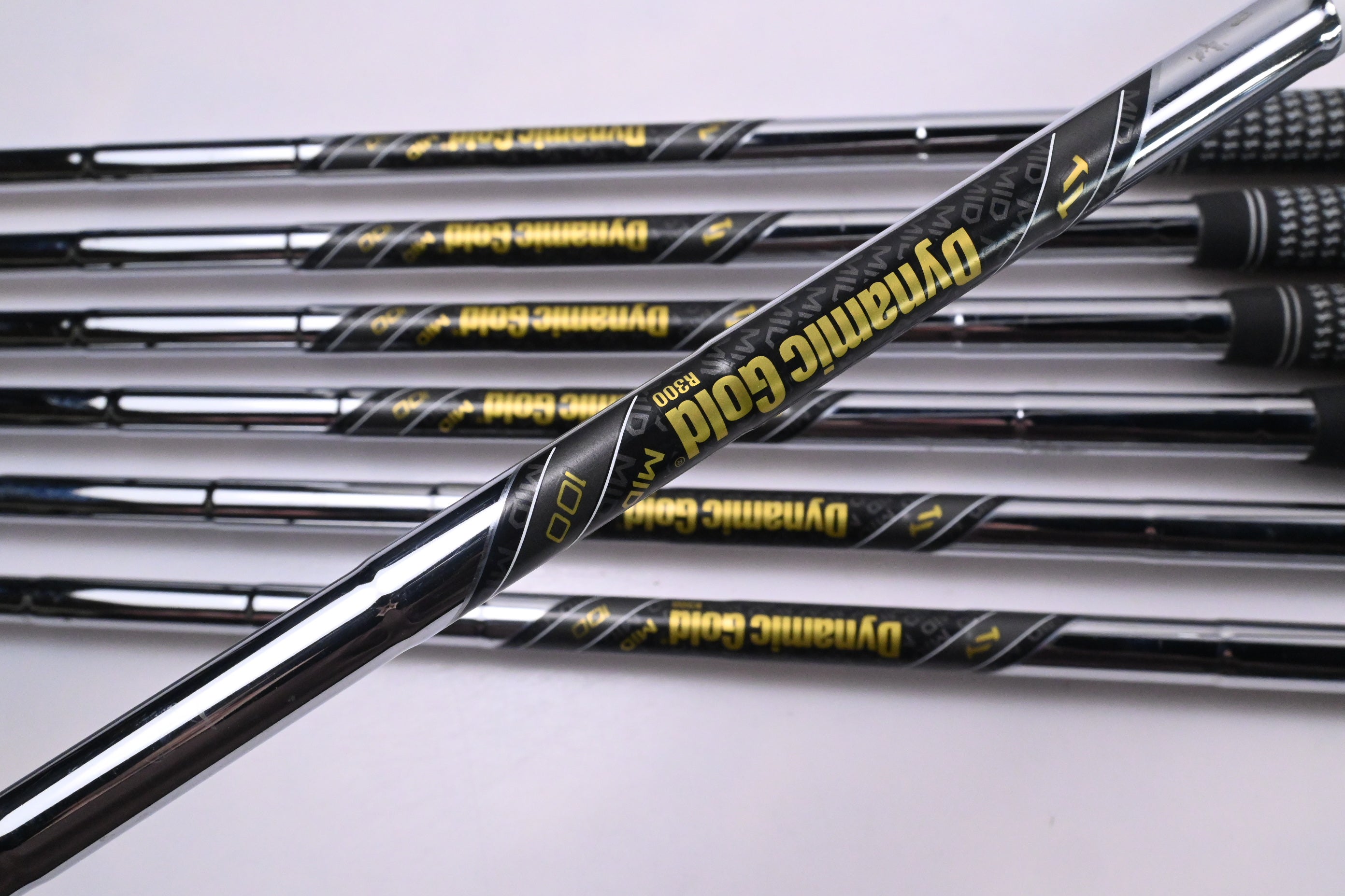 Mizuno Pro 245 Irons / 4-PW / Regular Flex Dynamic Gold Mid 100 R300 Shafts