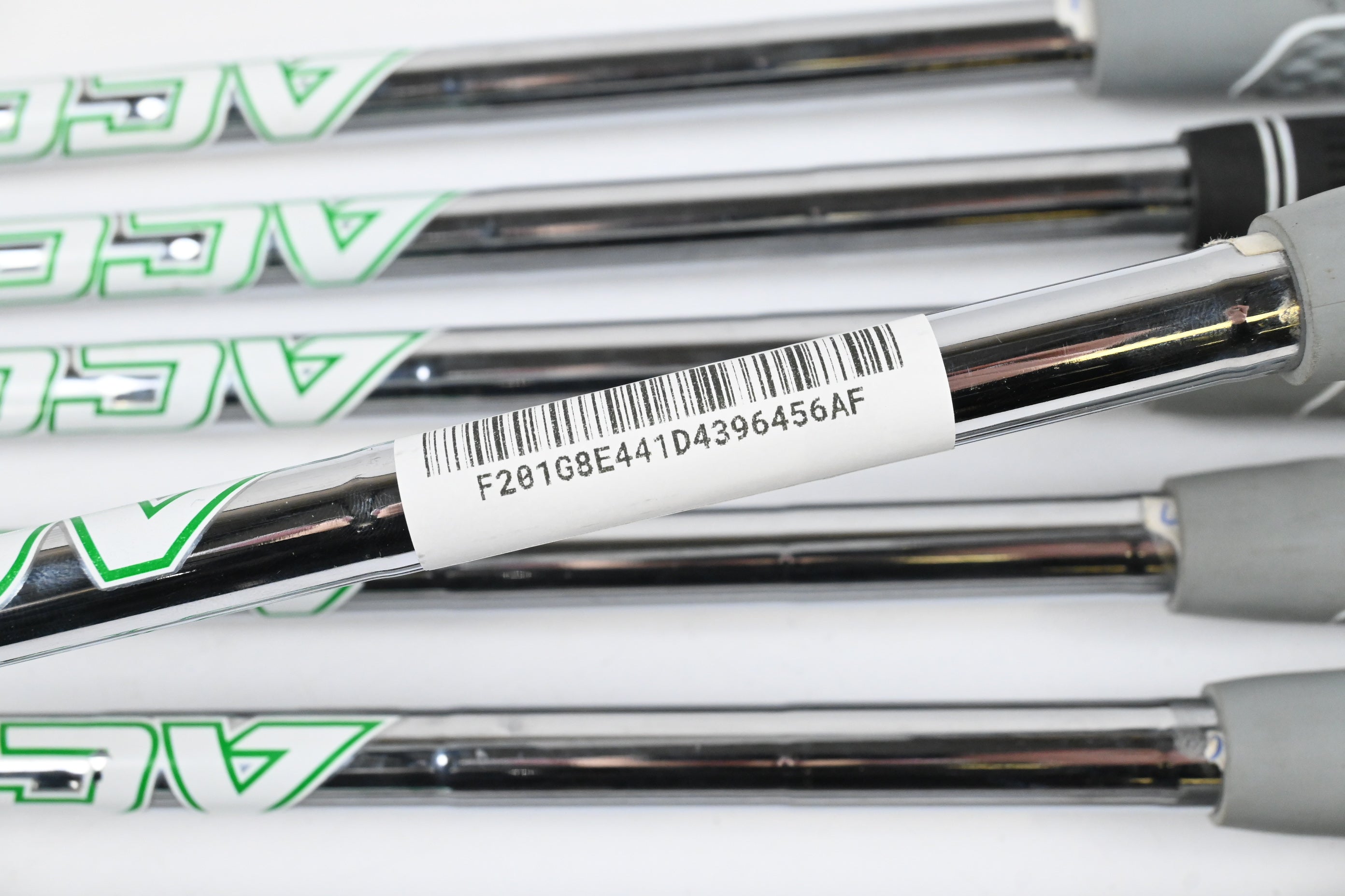 Taylormade P770 2023 Irons / 4-PW / X-Flex Accra i-Series 125i Shafts