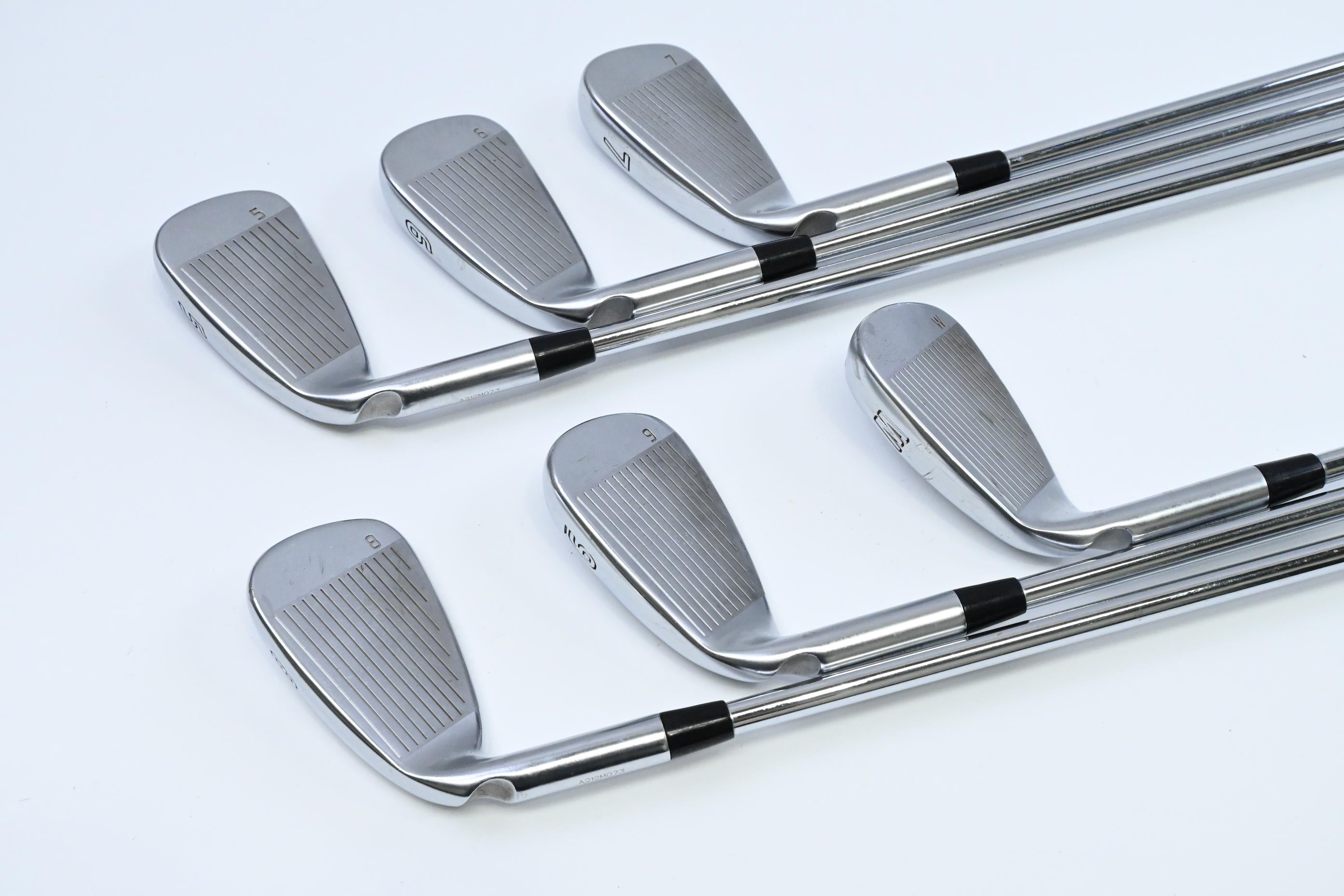 Ping G425 Irons / 5-PW / Black Dot / Stiff Flex Ping AWT 2.0 Shaft