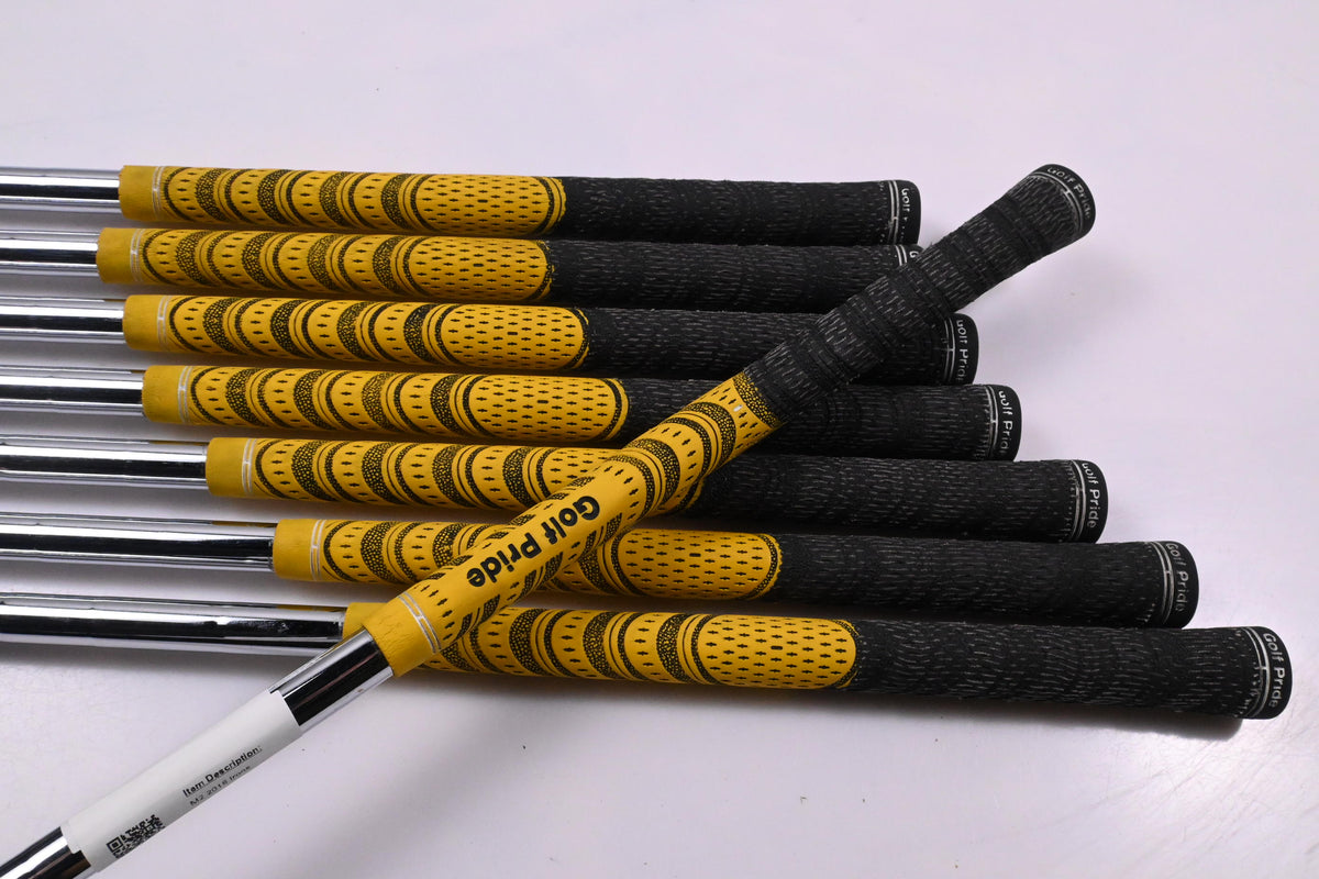 Taylormade M2 2016 Irons / 4-PW+GW / Stiff Flex Reax 88 Shafts