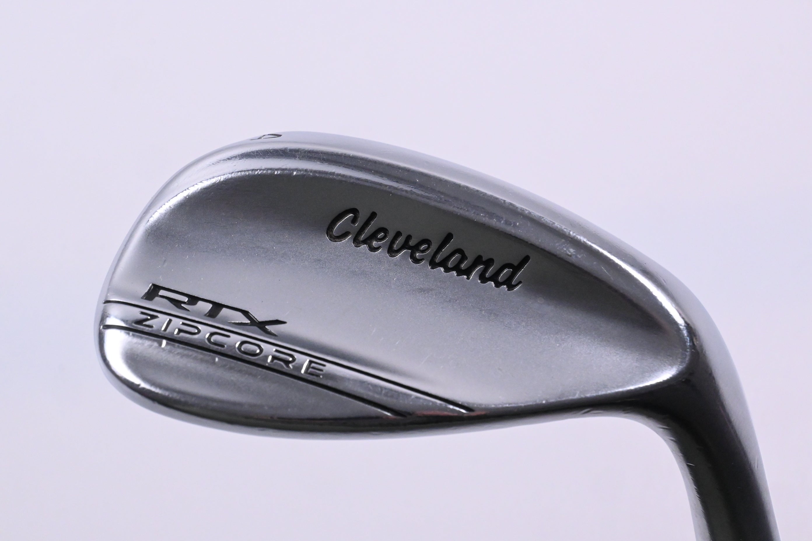 Cleveland RTX ZipCore Sand Wedge / 54 Degree / Regular Flex UST Mamiya Recoil 95