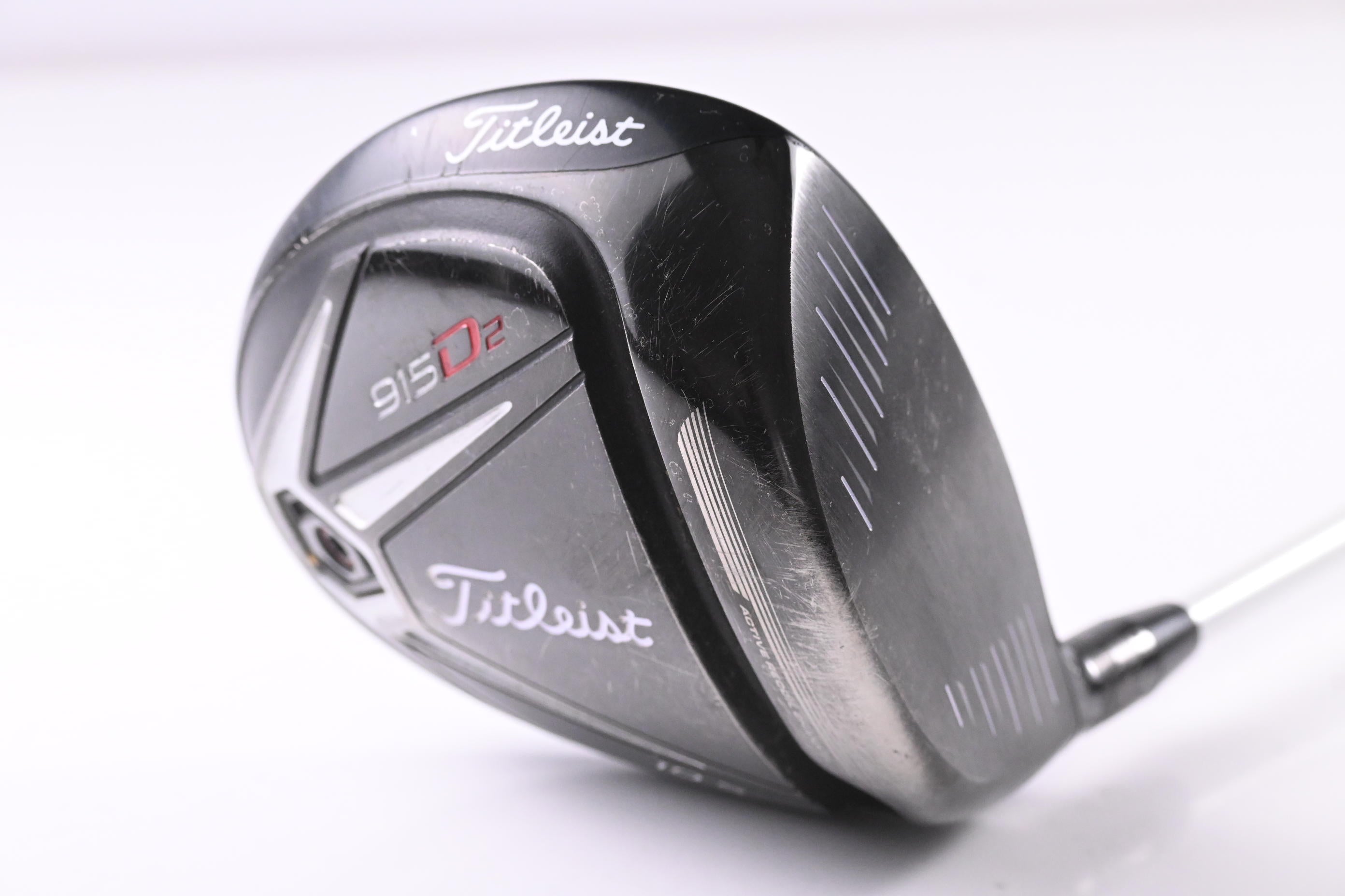Titleist 915 D2 Driver / 10.5 Degree / Stiff Flex Aldila Rogue Silver 60 Shaft
