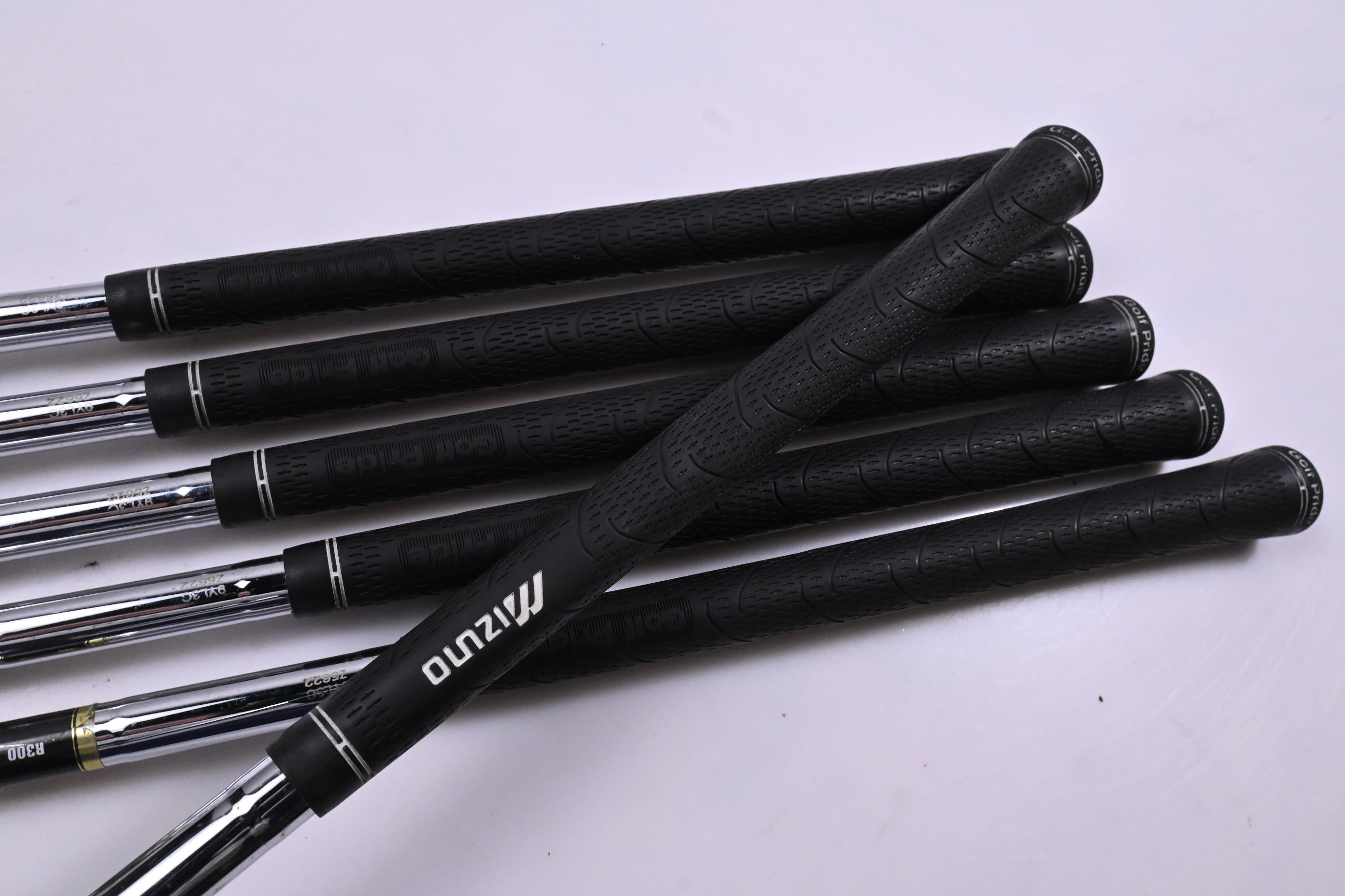 Mizuno MX-300 Irons / 5-PW / Regular Flex DynaLite Gold XP R300 Shafts