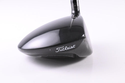 Titleist 915 D2 Driver / 10.5 Degree / Stiff Flex Aldila Rogue Silver 60 Shaft
