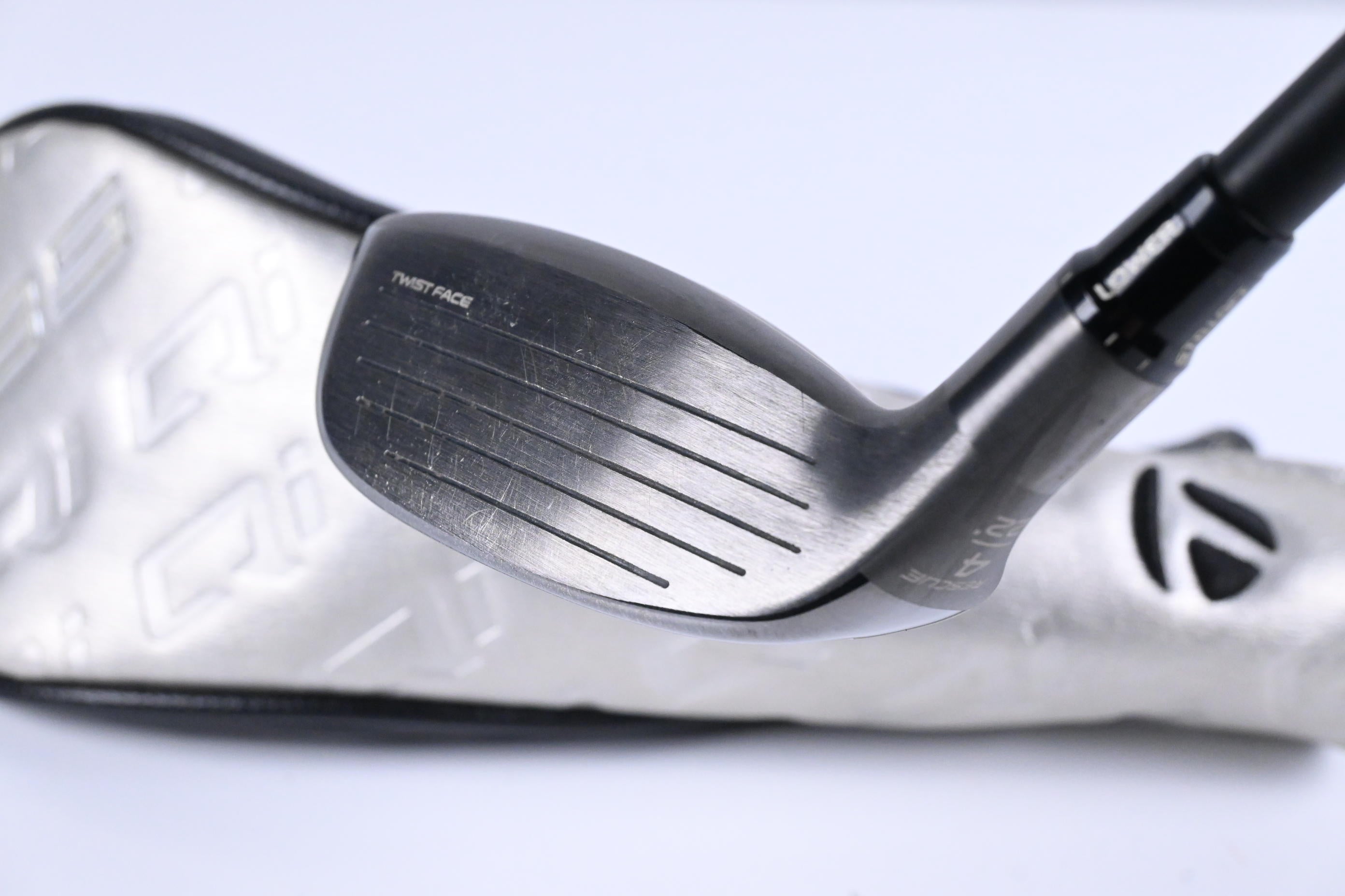 Taylormade Qi35 #4 Hybrid / 22 Degree / Stiff Flex Kai'li Blue Dark Waves 85