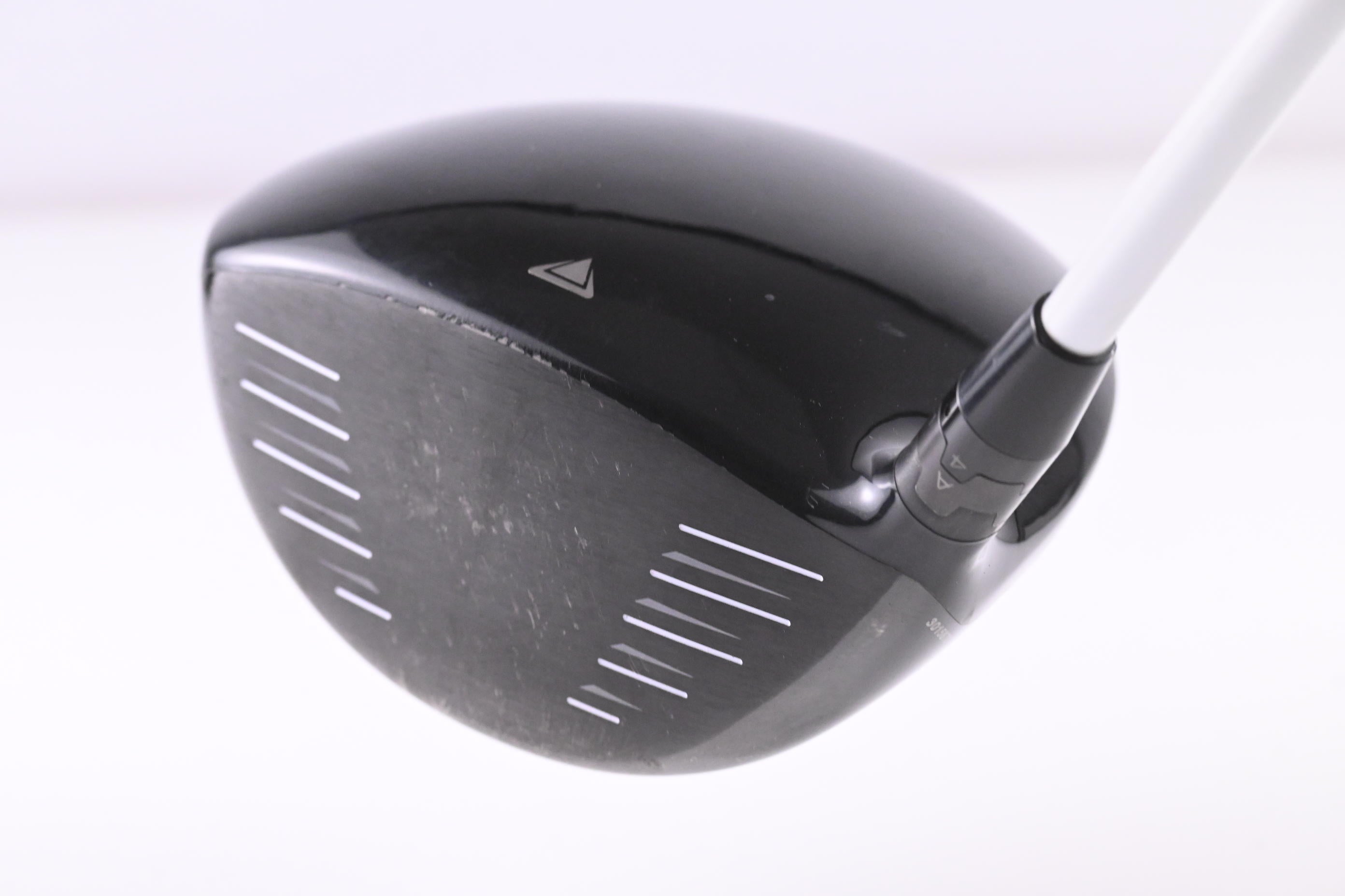 Titleist 915 D2 Driver / 10.5 Degree / Stiff Flex Aldila Rogue Silver 60 Shaft