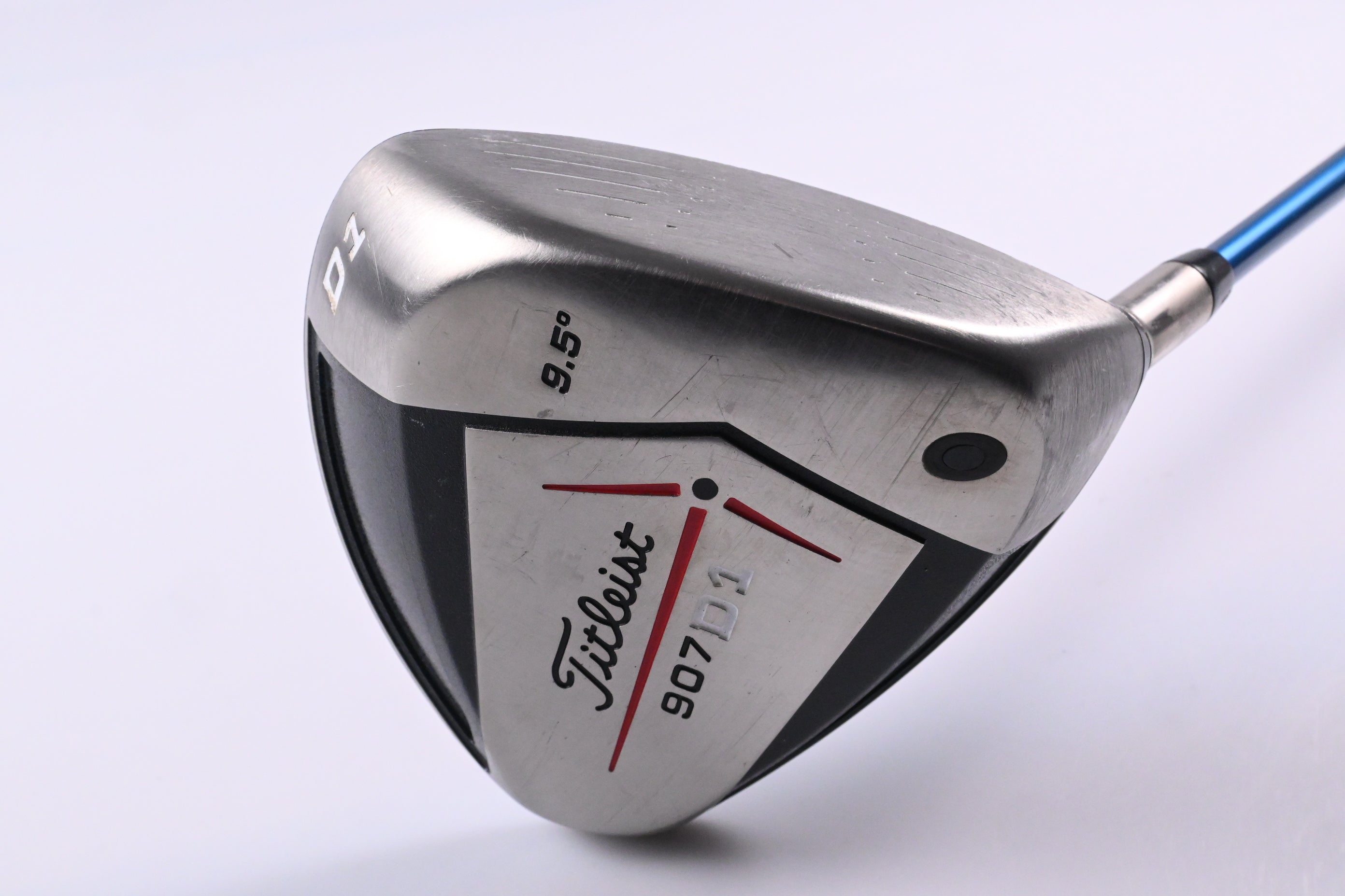 Titleist 907 D1 Driver / 9.5 Degree / Stiff Flex Aldila VS Proto 65 Shaft