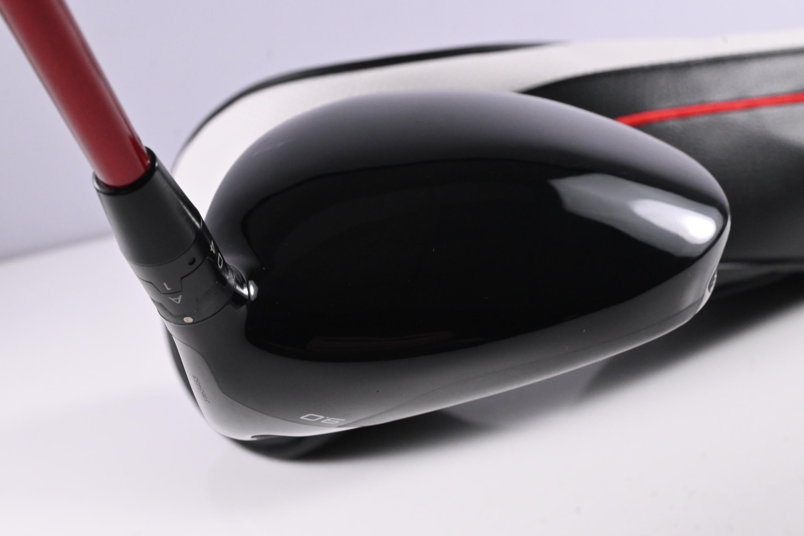 Titleist GT2 Driver / 9 Degree / Regular Flex Denali Red 50 Shaft