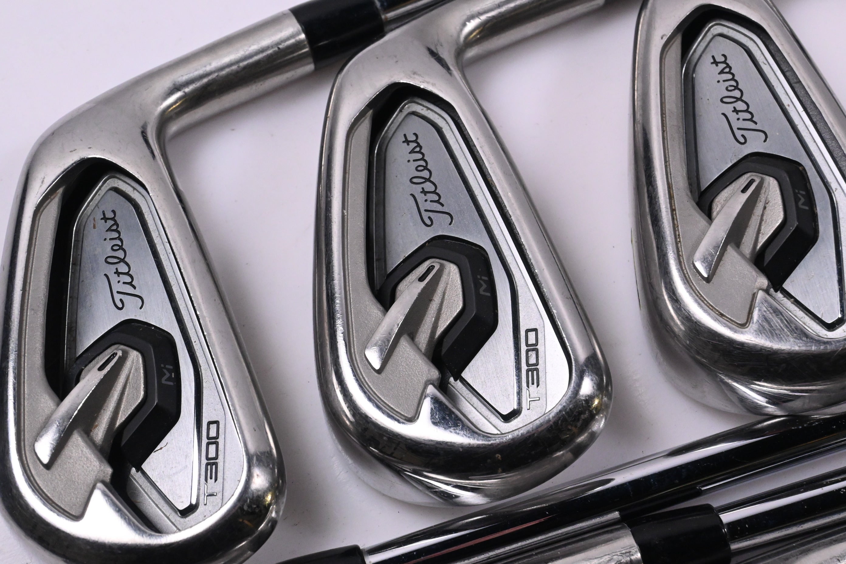 Titleist T300 2019 Irons / 5-PW+48° / X-Flex Dynamic Gold X100 Shafts
