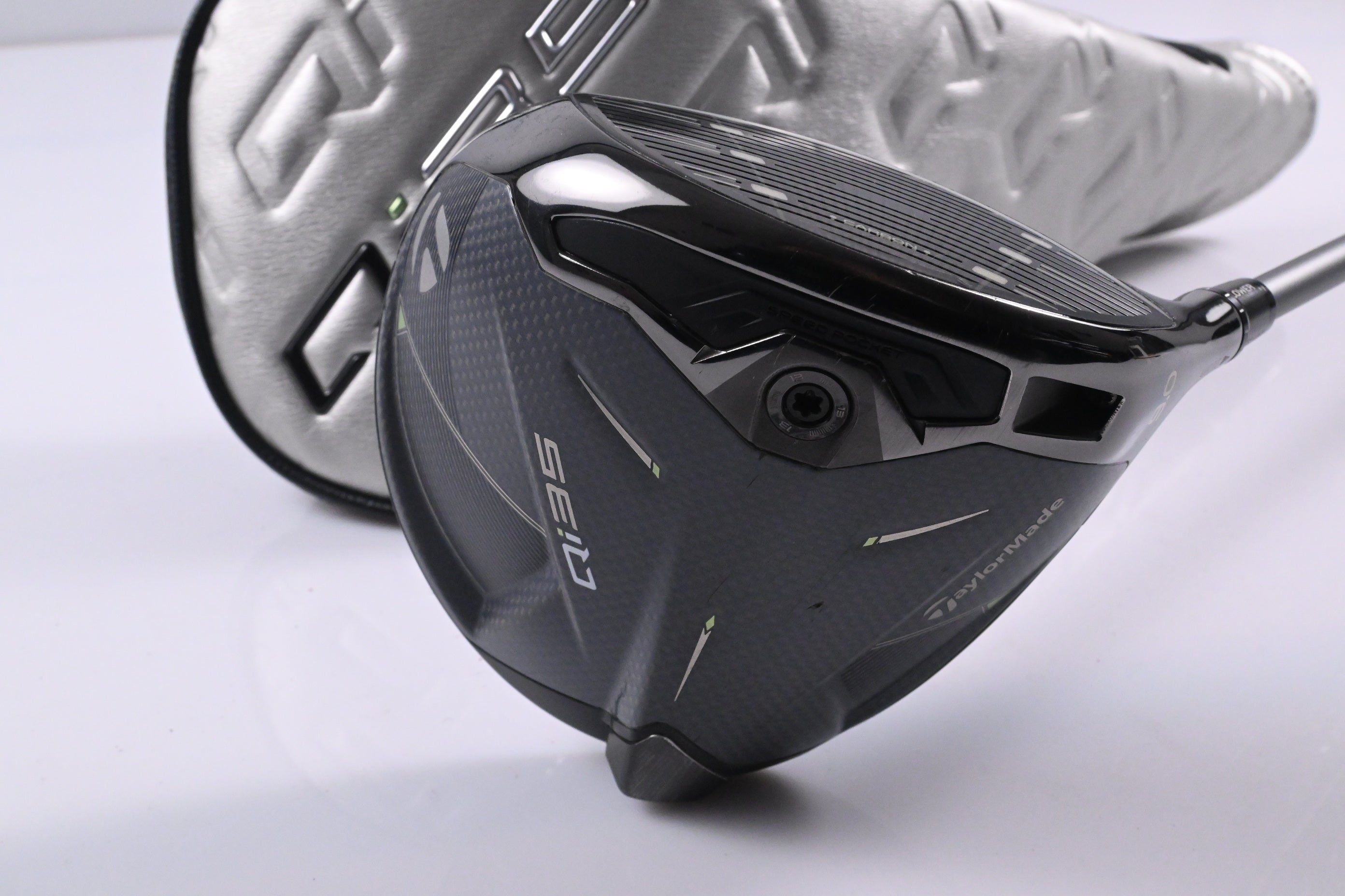 Taylormade Qi35 Driver / 9 Degree / Regular Flex Fujikura Air Speeder 50 Shaft