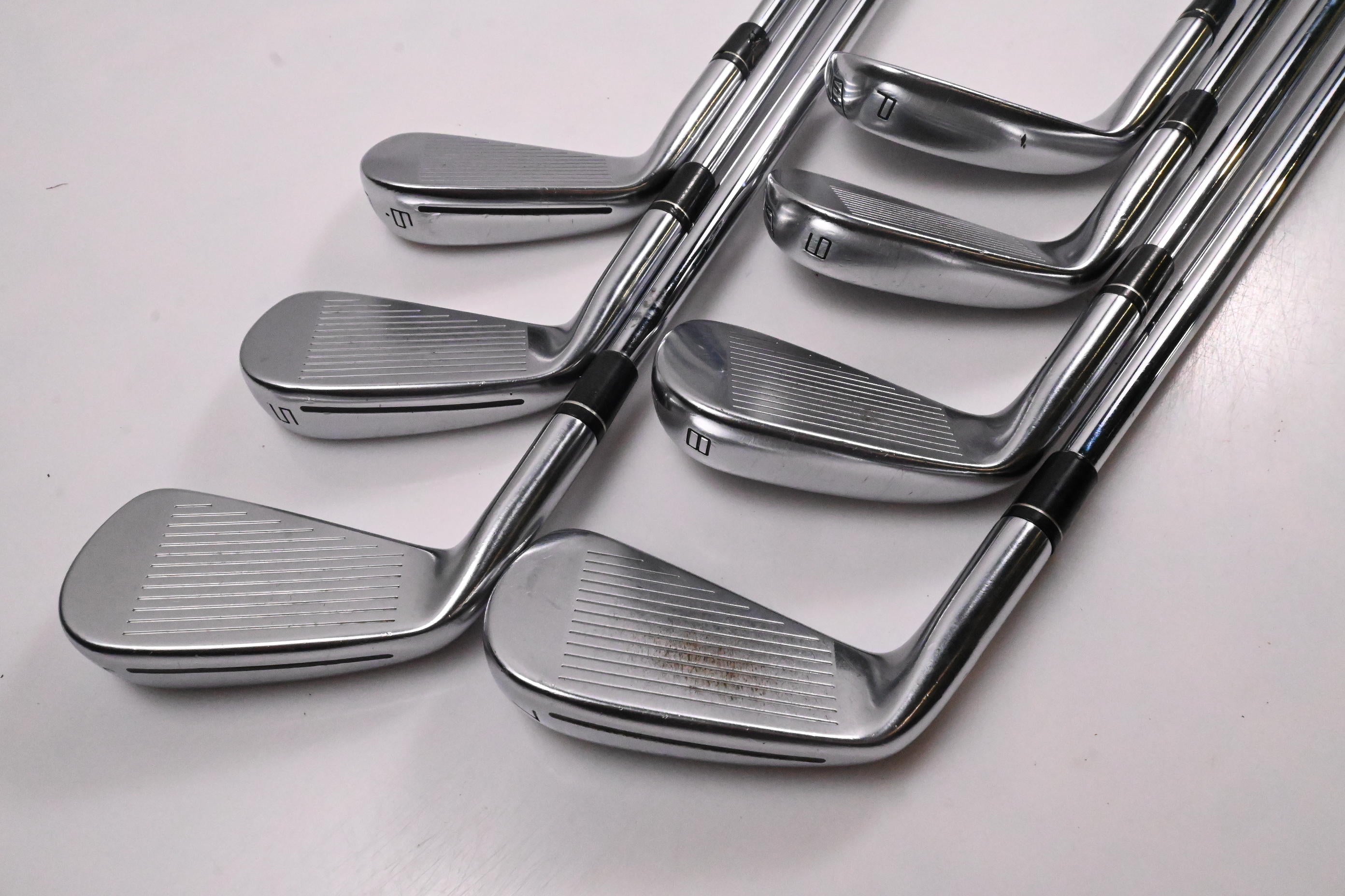 Taylormade P790 2017 Irons / 4-PW / Regular Flex Dynamic Gold 105 R300 Shafts