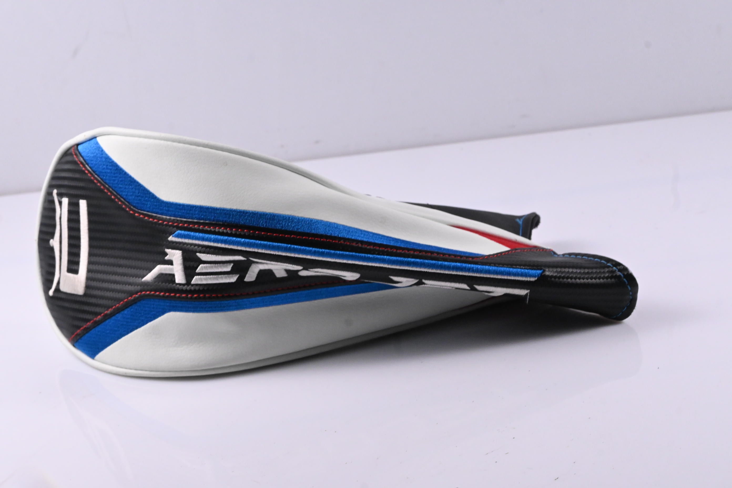 Cobra Aerojet Max Driver / 10.5 Degree / Regular Flex UST Mamiya Helium 5 Shaft