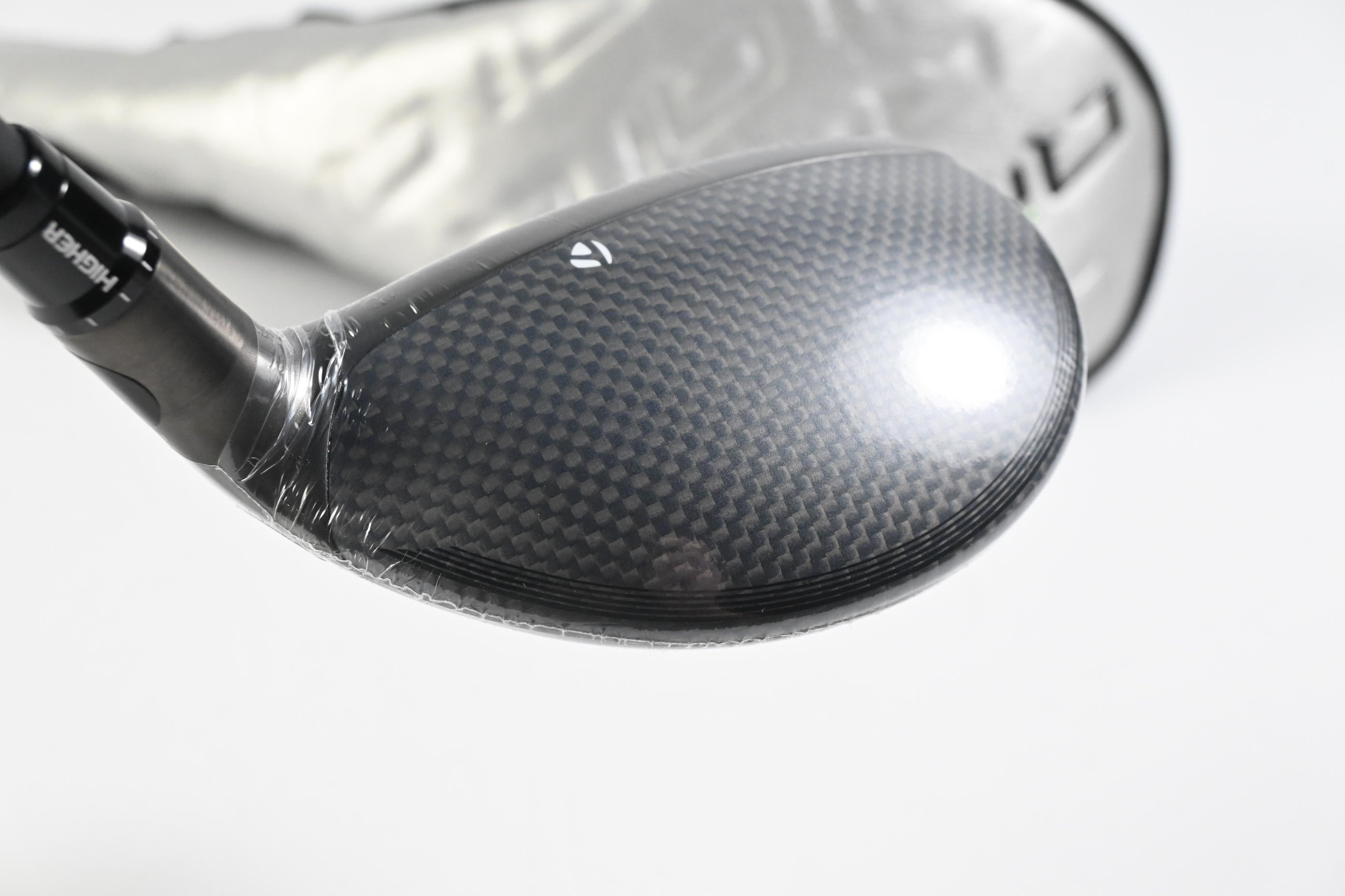 Taylormade Qi35 #4 Hybrid / 22 Degree / Regular Flex Fujikura Ventus Blue 6