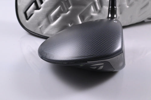 Taylormade Qi35 Driver / 9 Degree / Regular Flex Fujikura Air Speeder 50 Shaft