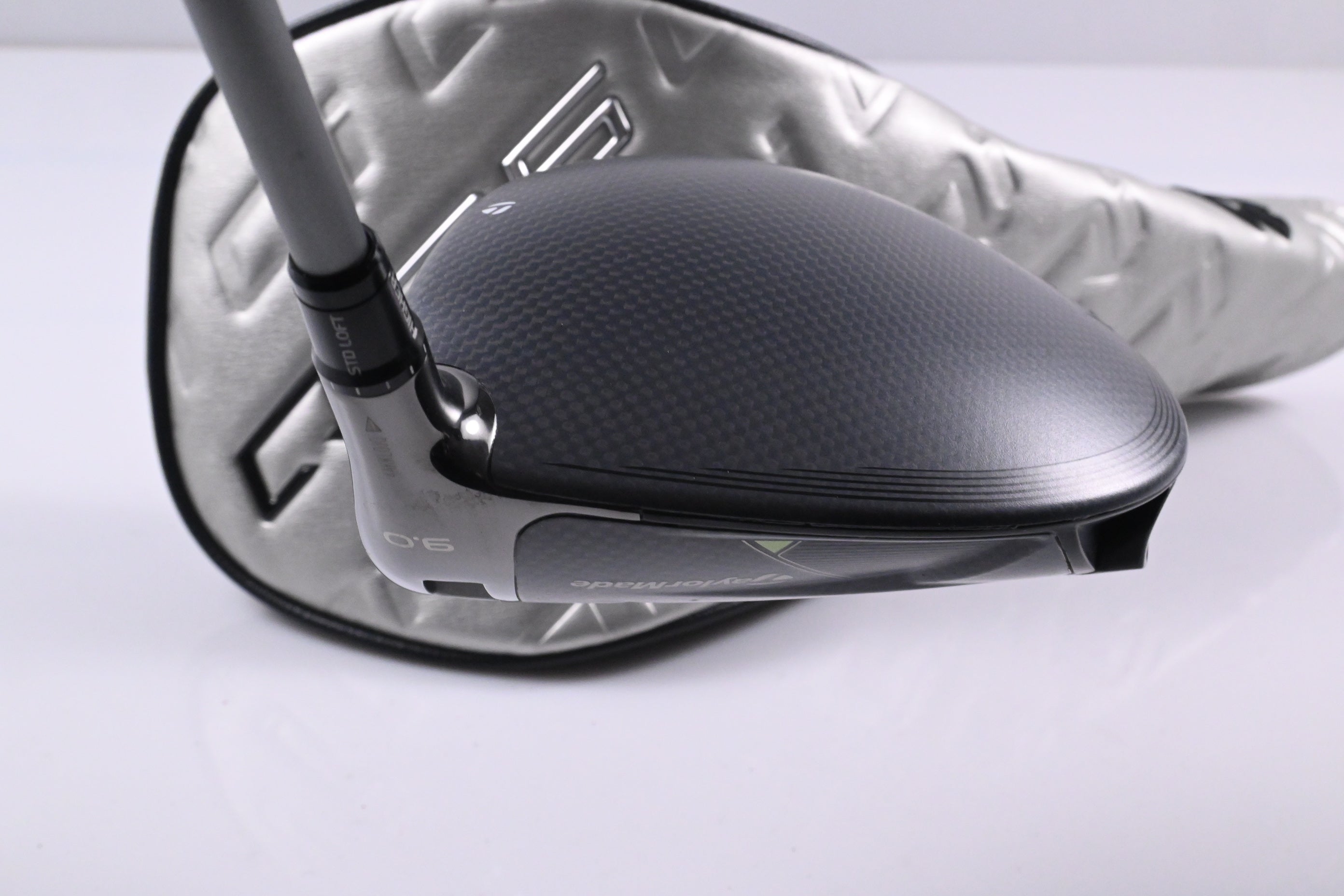 Taylormade Qi35 Driver / 9 Degree / Regular Flex Fujikura Air Speeder 50 Shaft