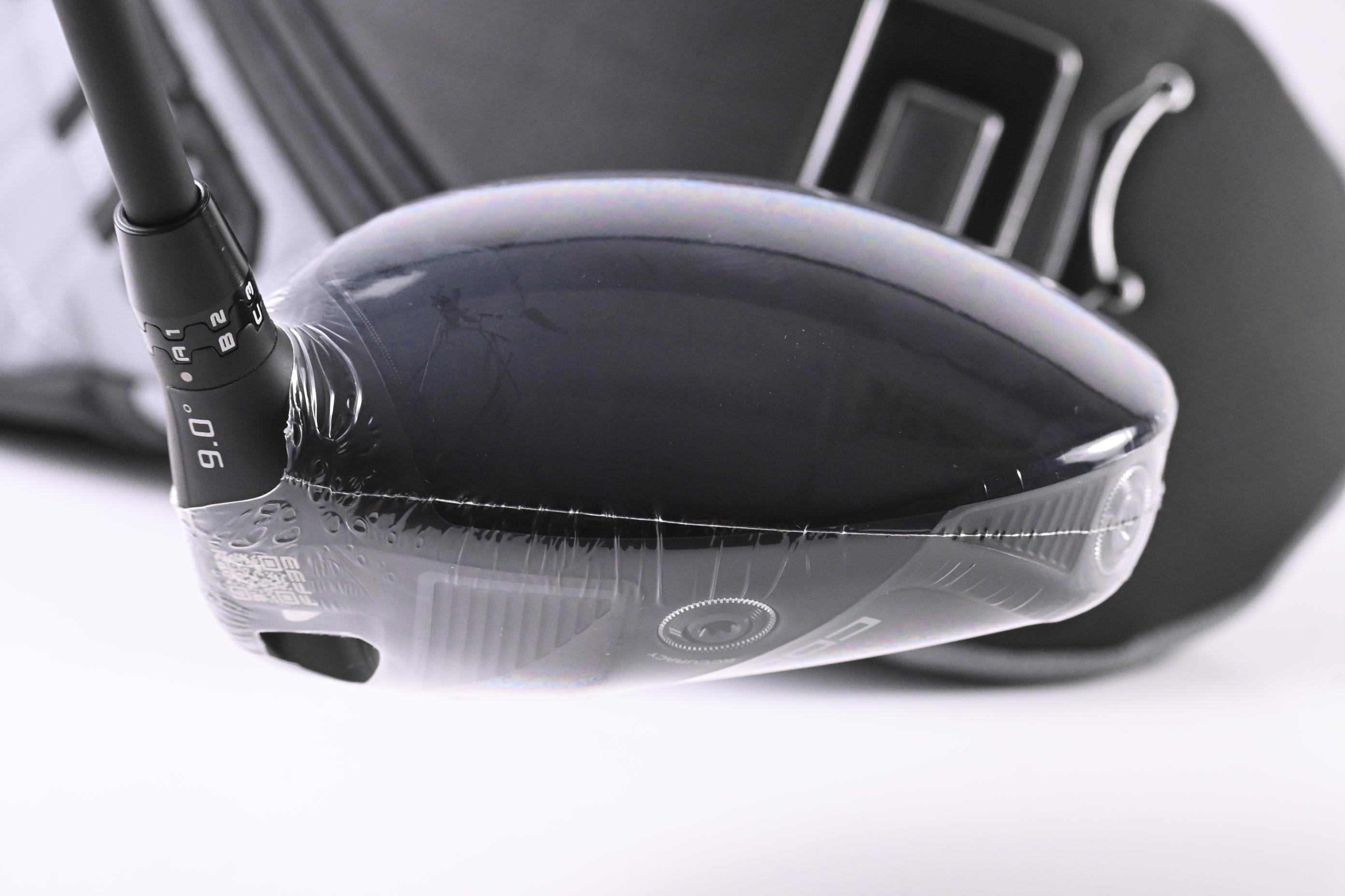 Cobra OPTM LS Driver / 9 Degree / X-Flex Kai`li White 60 Shaft