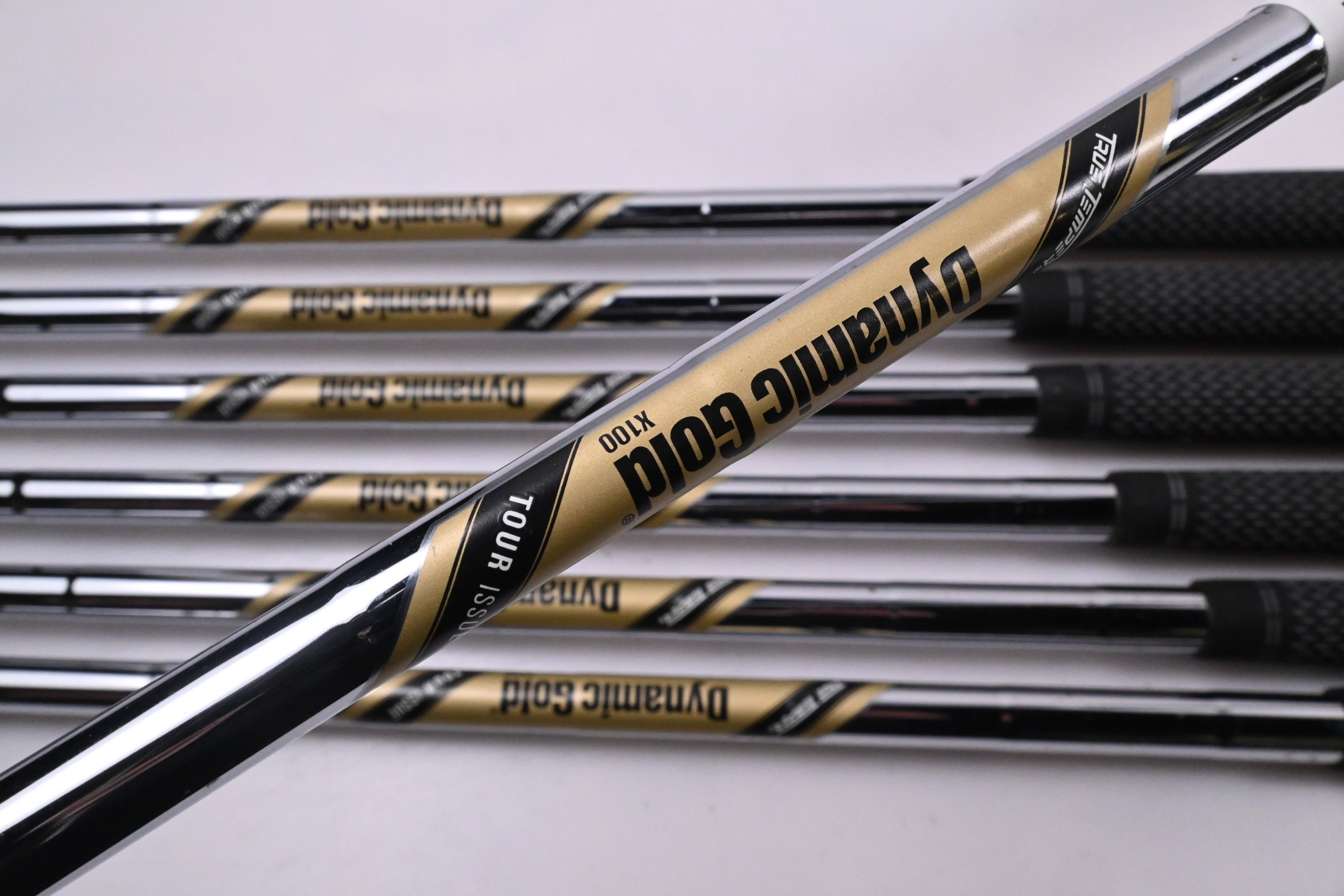 Titleist T300 2019 Irons / 5-PW+48° / X-Flex Dynamic Gold X100 Shafts