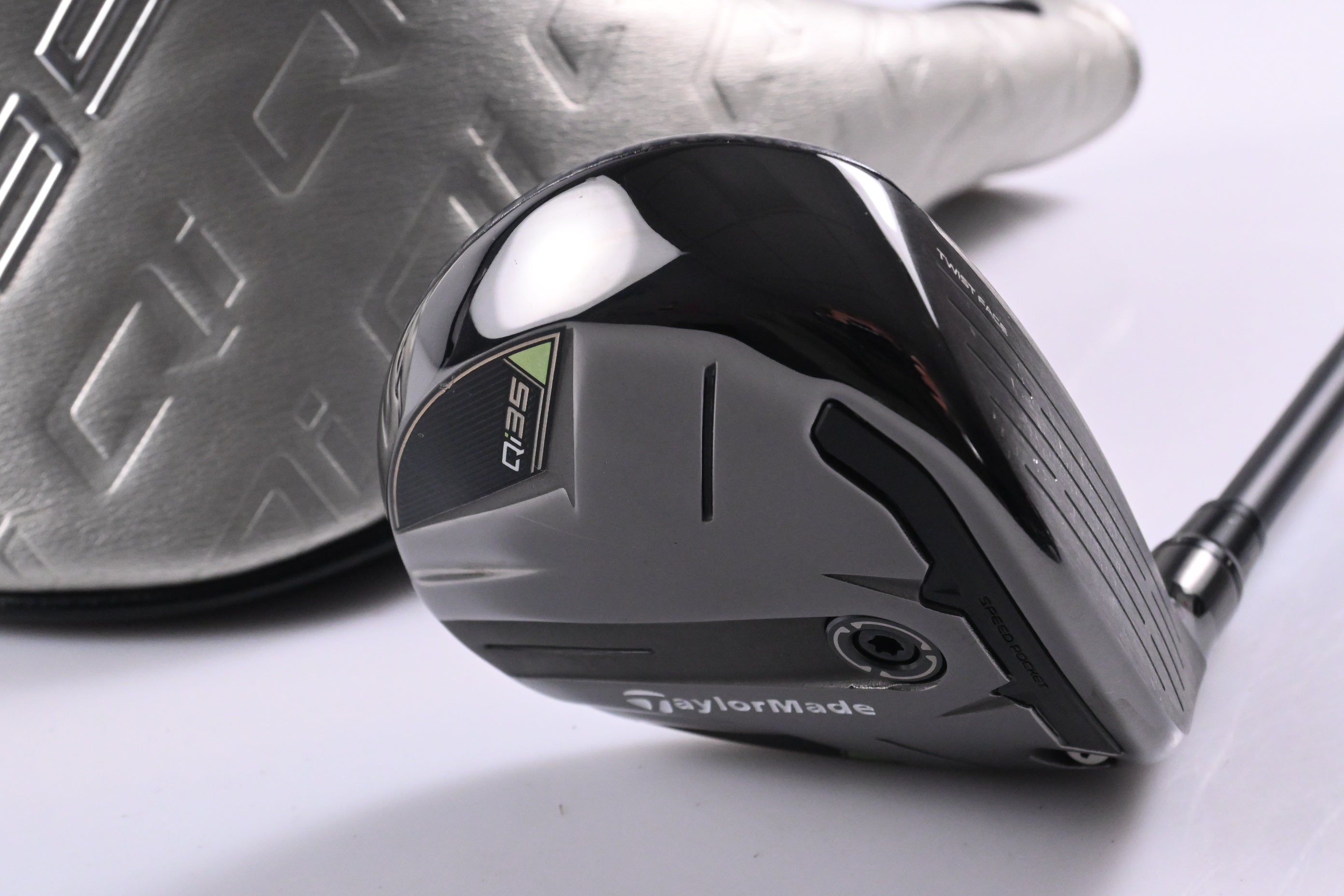 Taylormade Qi35 #5 Wood / 18 Degree / Regular Flex Fujikura Ventus Blue 5 Shaft