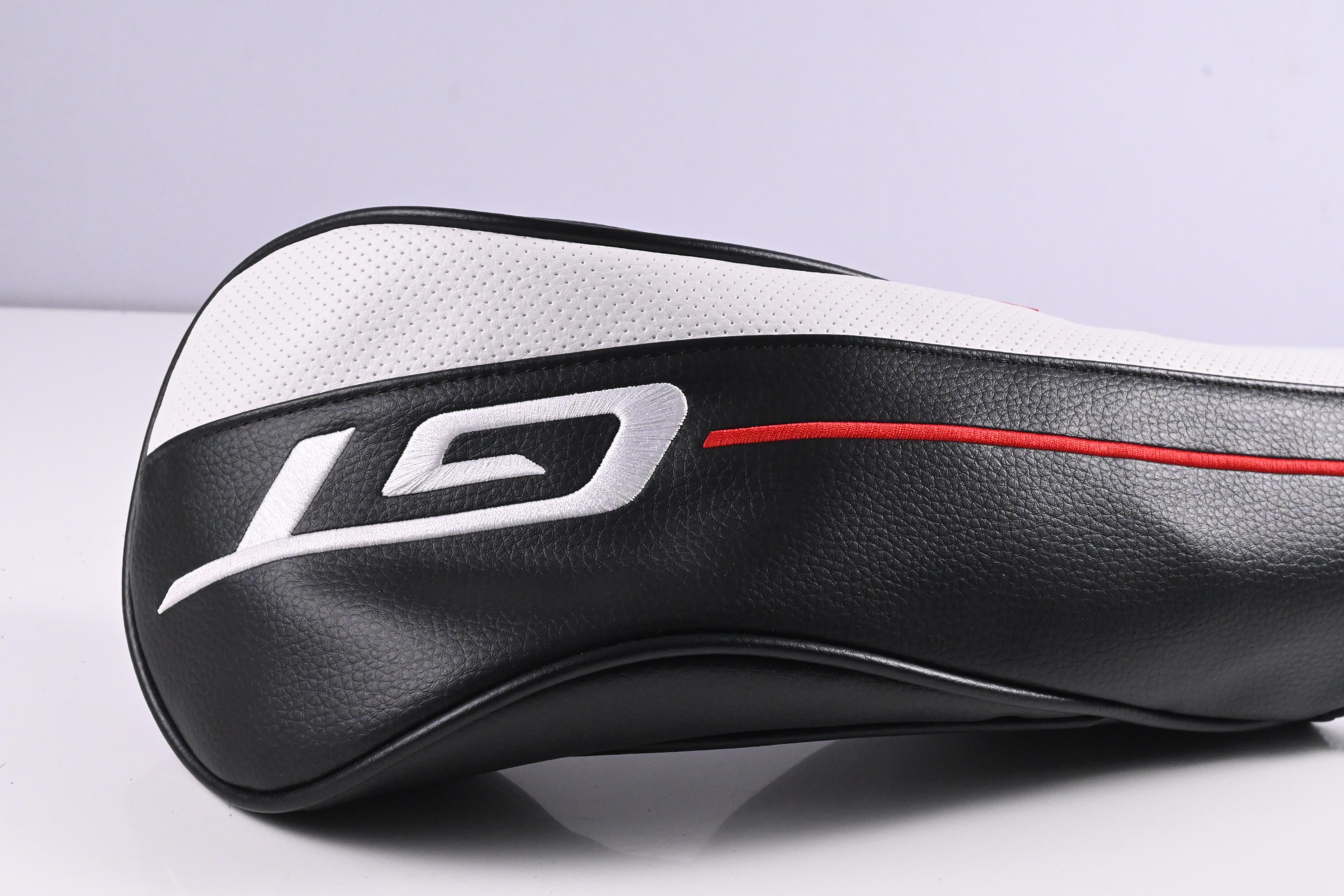 Titleist GT2 Driver / 9 Degree / Regular Flex Denali Red 50 Shaft