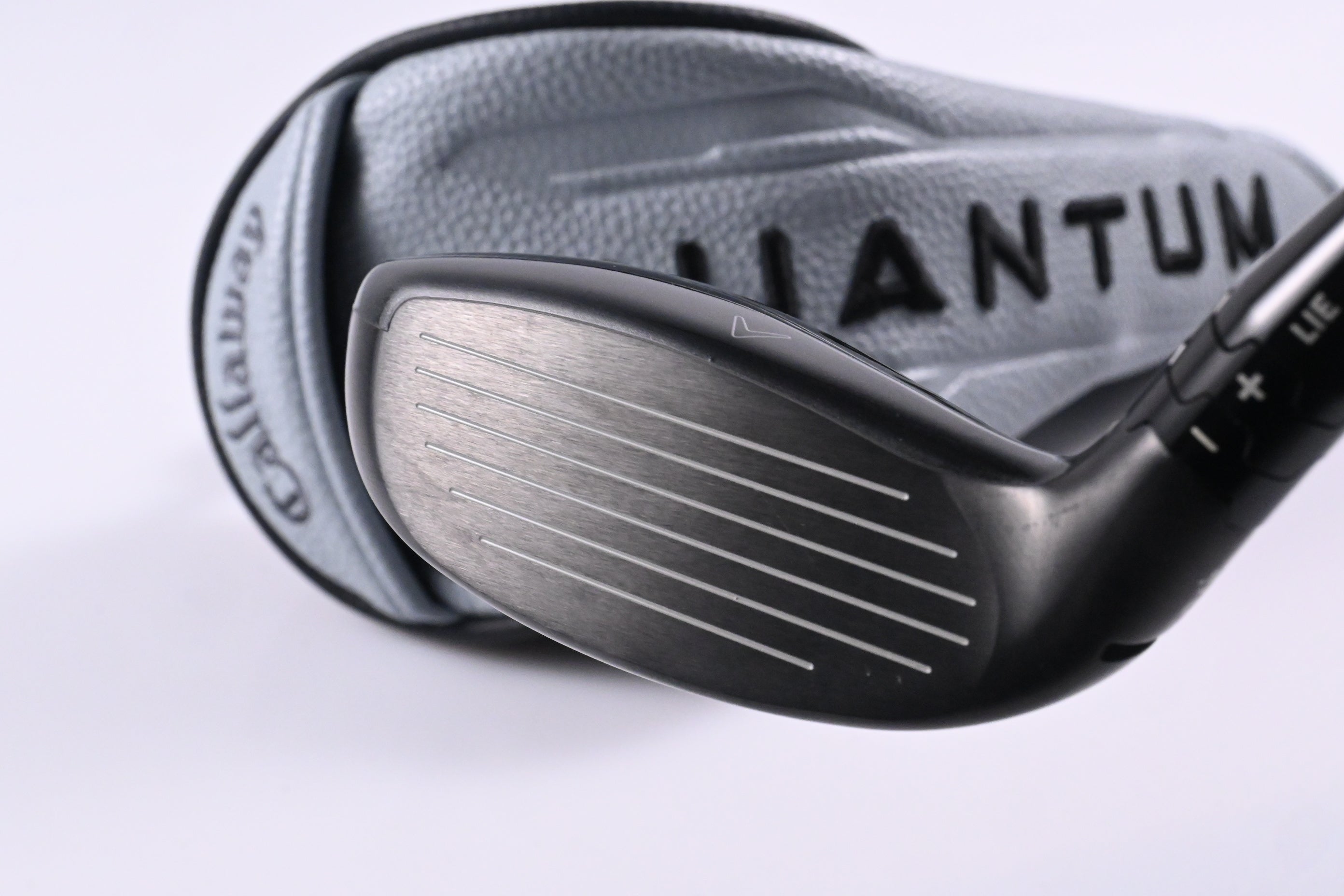 Callaway Quantum Max #5 Hybrid / 24 Degree / Regular Flex Denali Frost Silver 60