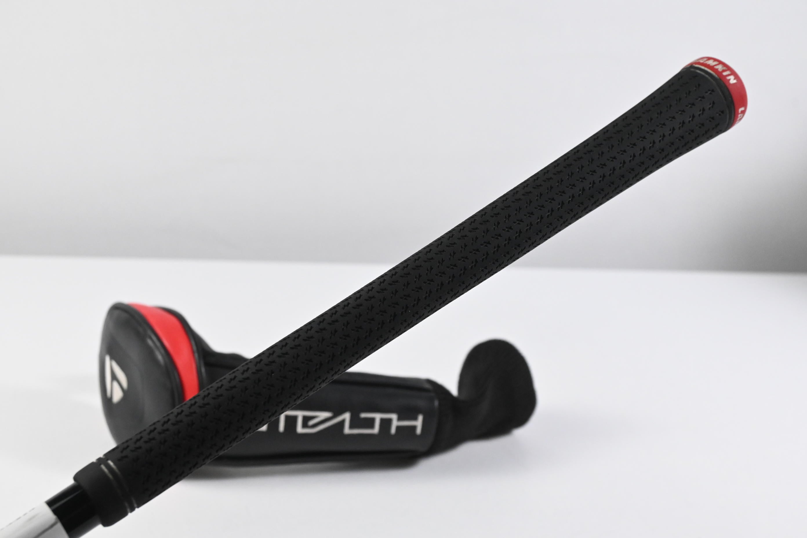 Left Hand Taylormade Stealth #4 Hybrid / 22 Degree / Regular Flex Ventus Red 6