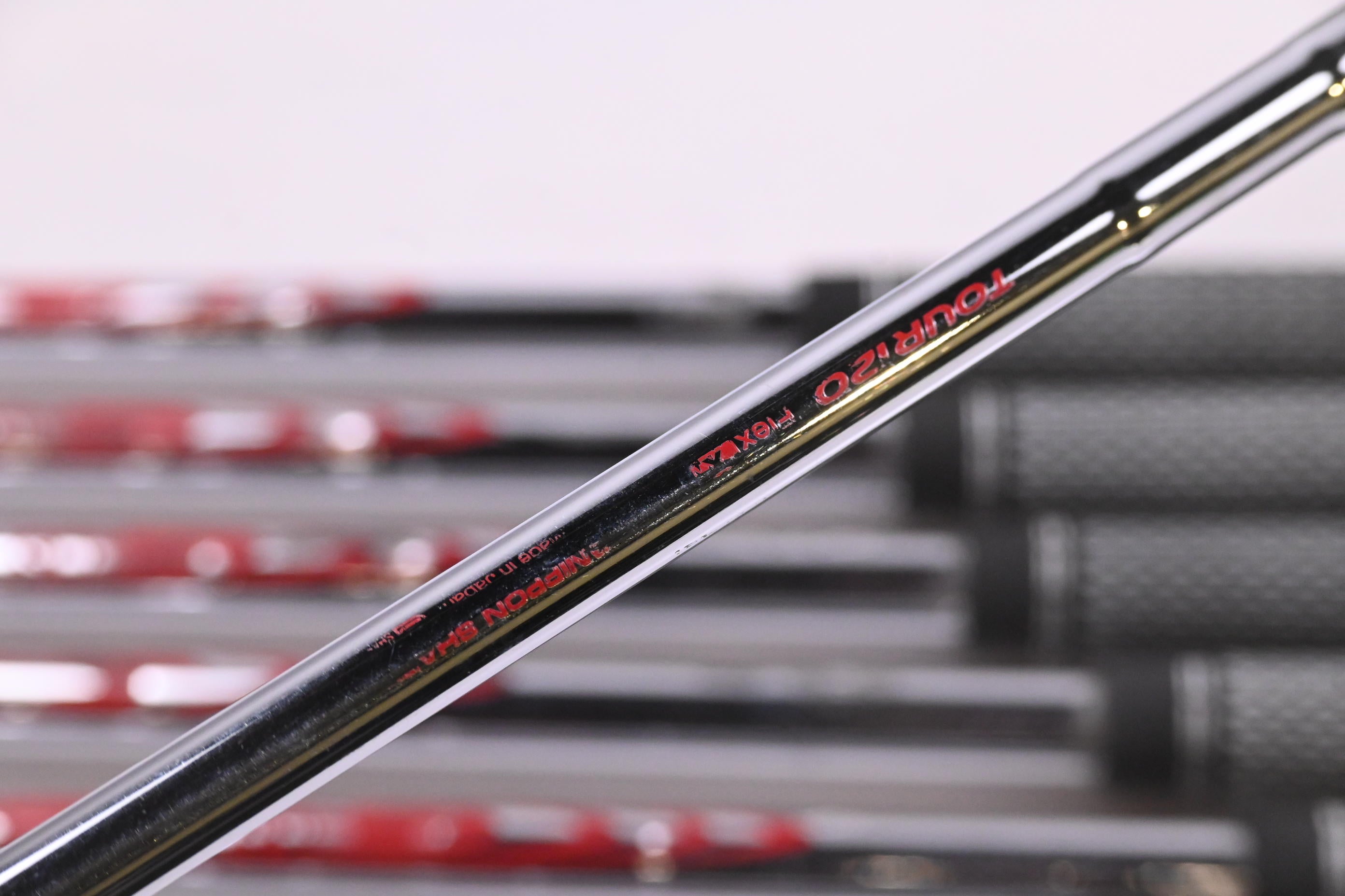 Srixon Z-785 Irons / 4-PW / X-Flex N.S.Pro Modus³ Tour 120 Shafts