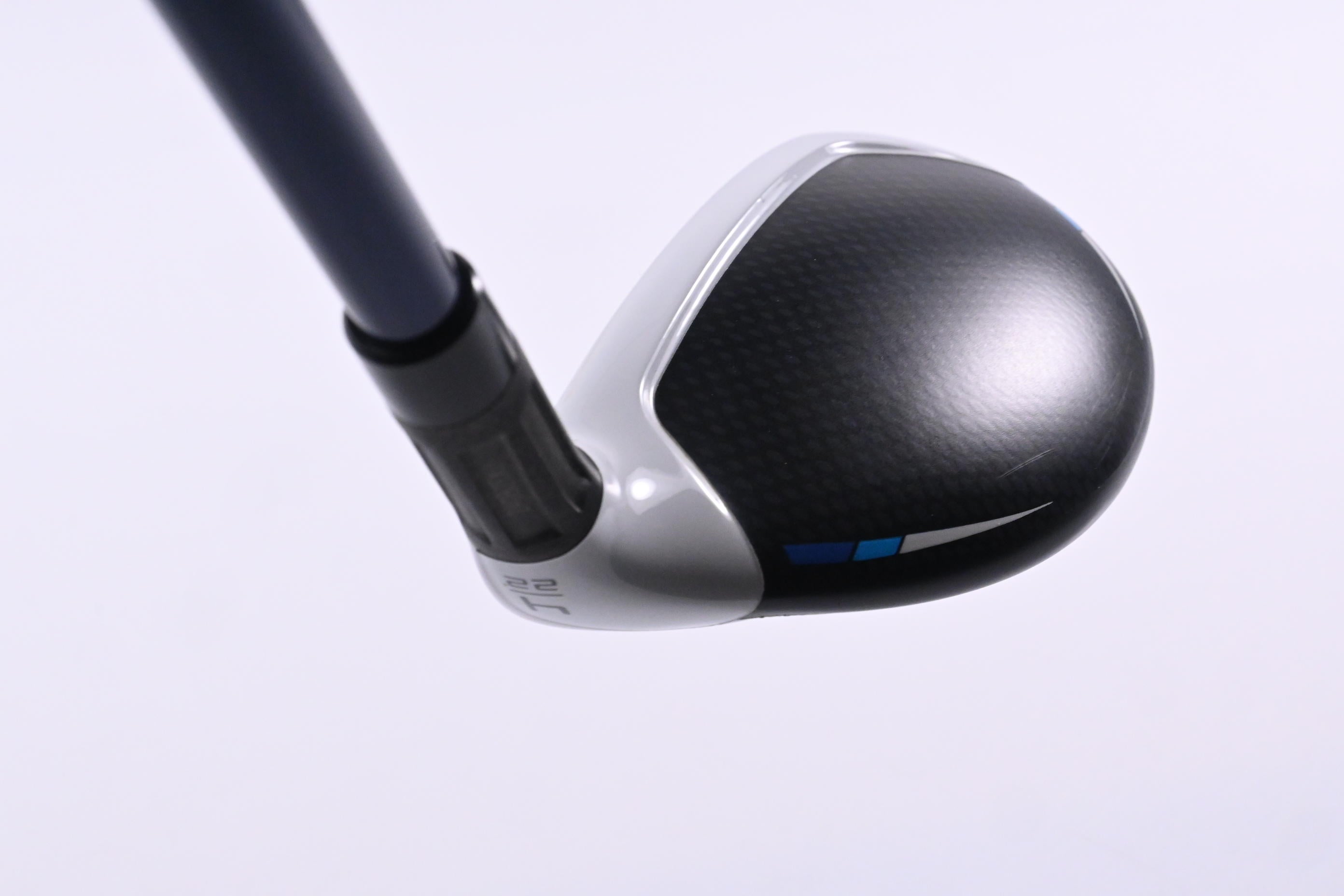 Taylormade SIM2 Max #4 Hybrid / 22 Degree / Regular Flex Fujikura Ventus Blue 6