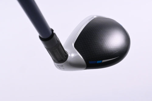 Taylormade SIM2 Max #4 Hybrid / 22 Degree / Regular Flex Fujikura Ventus Blue 6