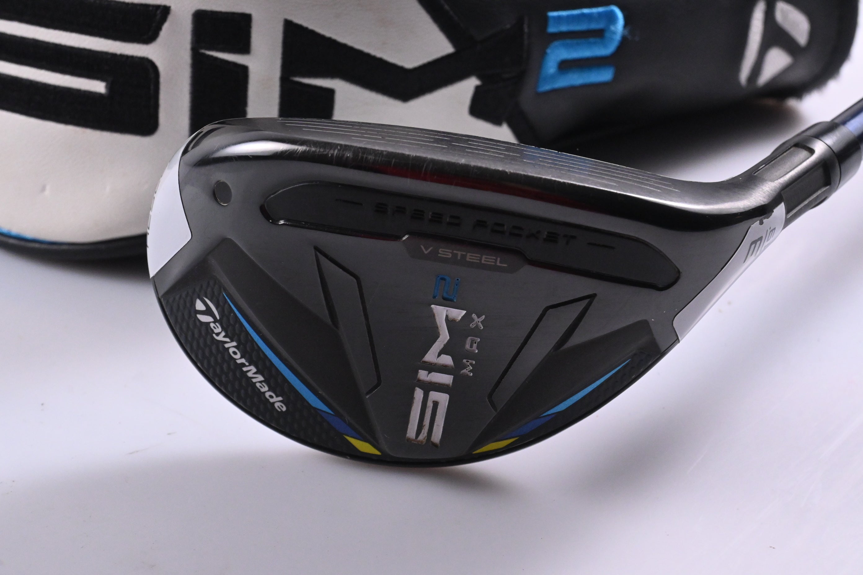 Taylormade SIM2 Max #3 Hybrid / 19 Degree / Regular Flex Fujikura Ventus Blue 6