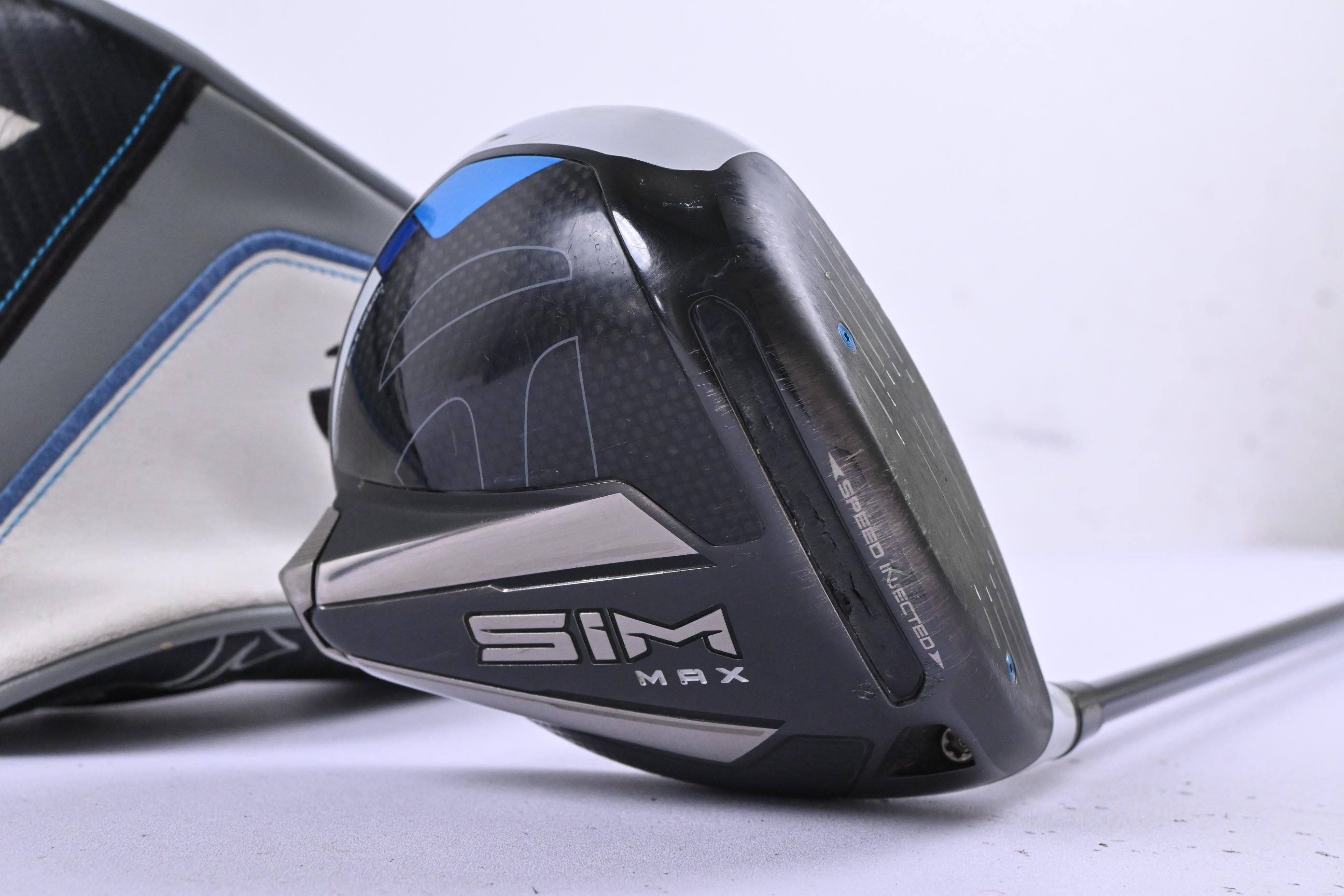 Taylormade SIM Max Driver / 10.5 Degree / Regular Flex Ventus Blue 6 Shaft