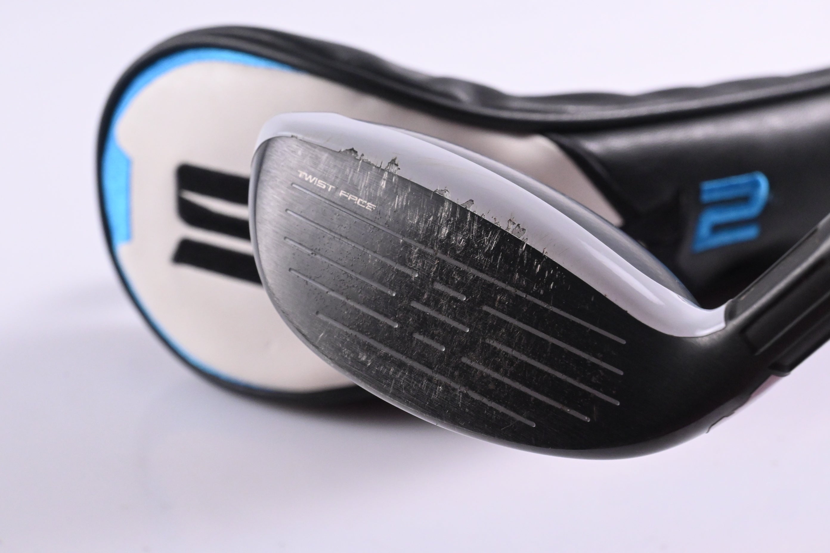 Taylormade SIM2 Max #3 Hybrid / 19 Degree / Regular Flex Fujikura Ventus Blue 6