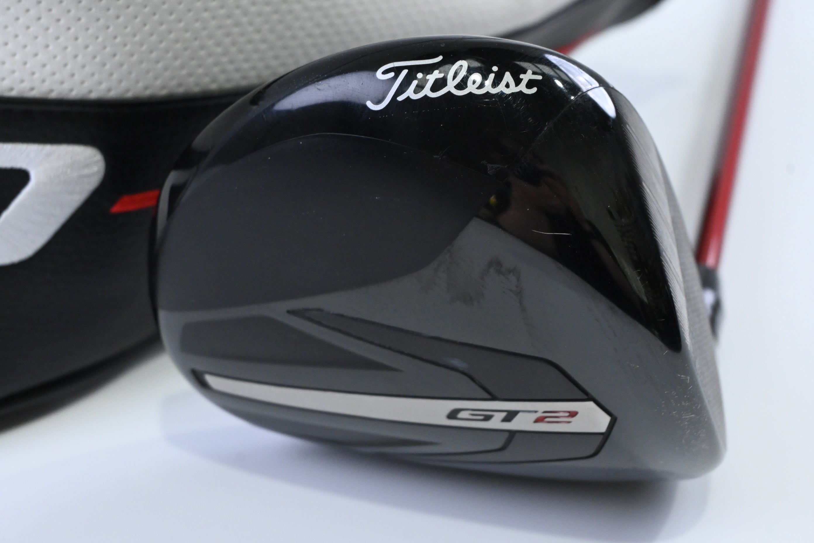 Titleist GT2 Driver / 10 Degree / Regular Flex Denali Red 50