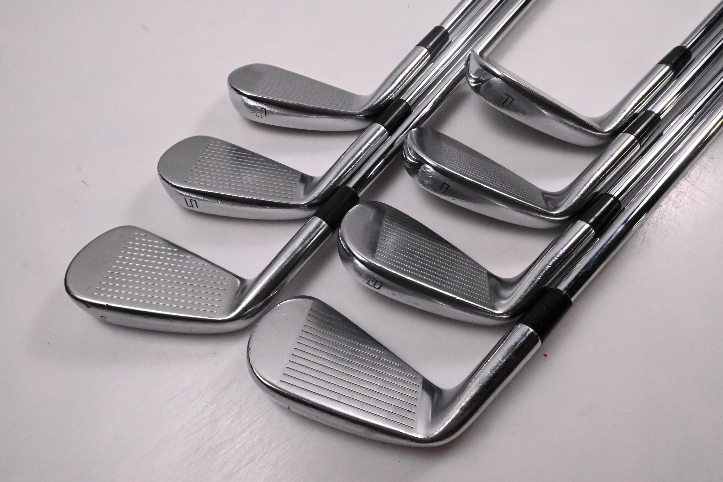Taylormade P760 Irons / 4-PW / Regular Flex Dynamic Gold 105 R300 Shafts