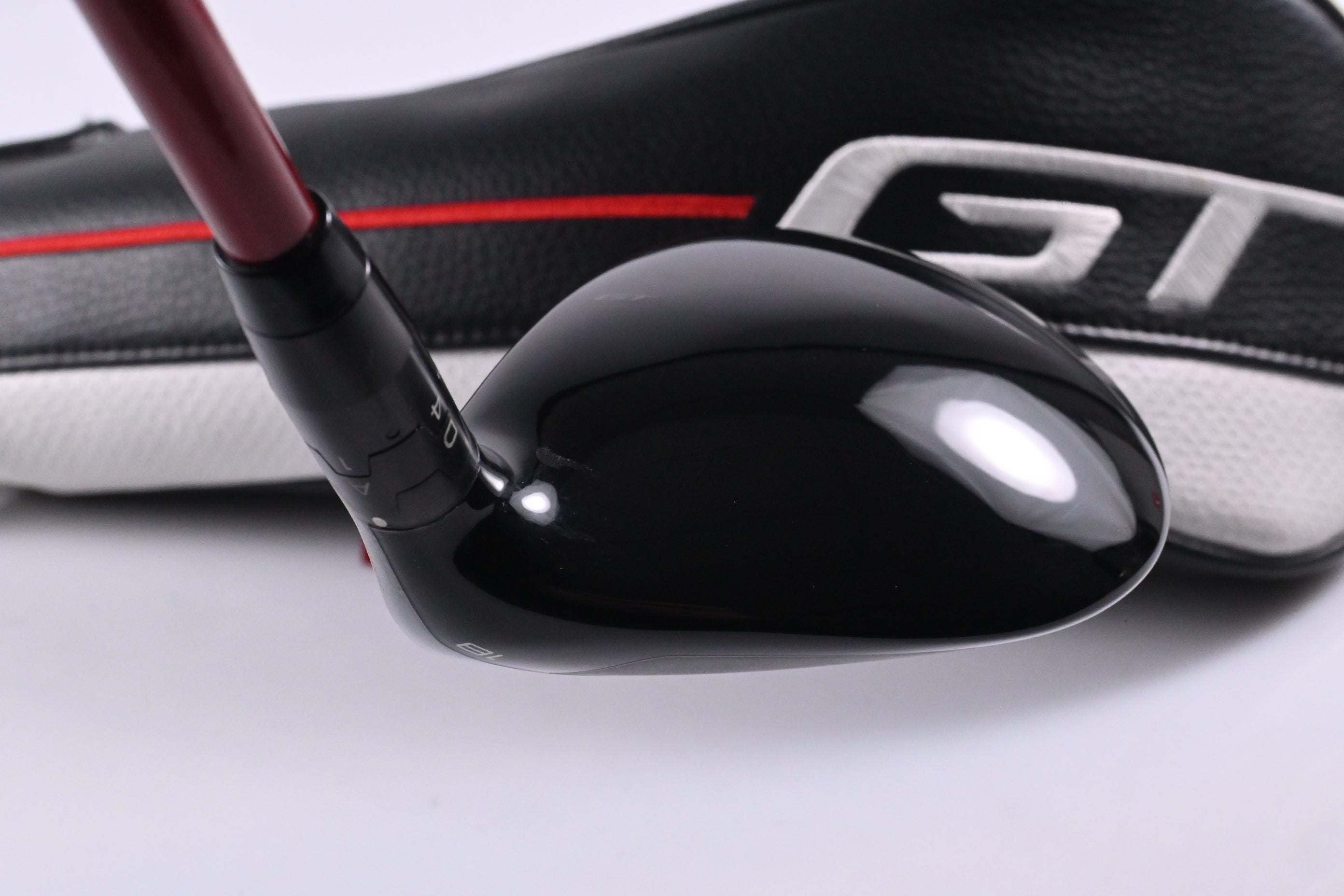 Titleist GT2 #5 Wood / 18 Degree / Regular Flex Project X Denali Red 60 Shaft
