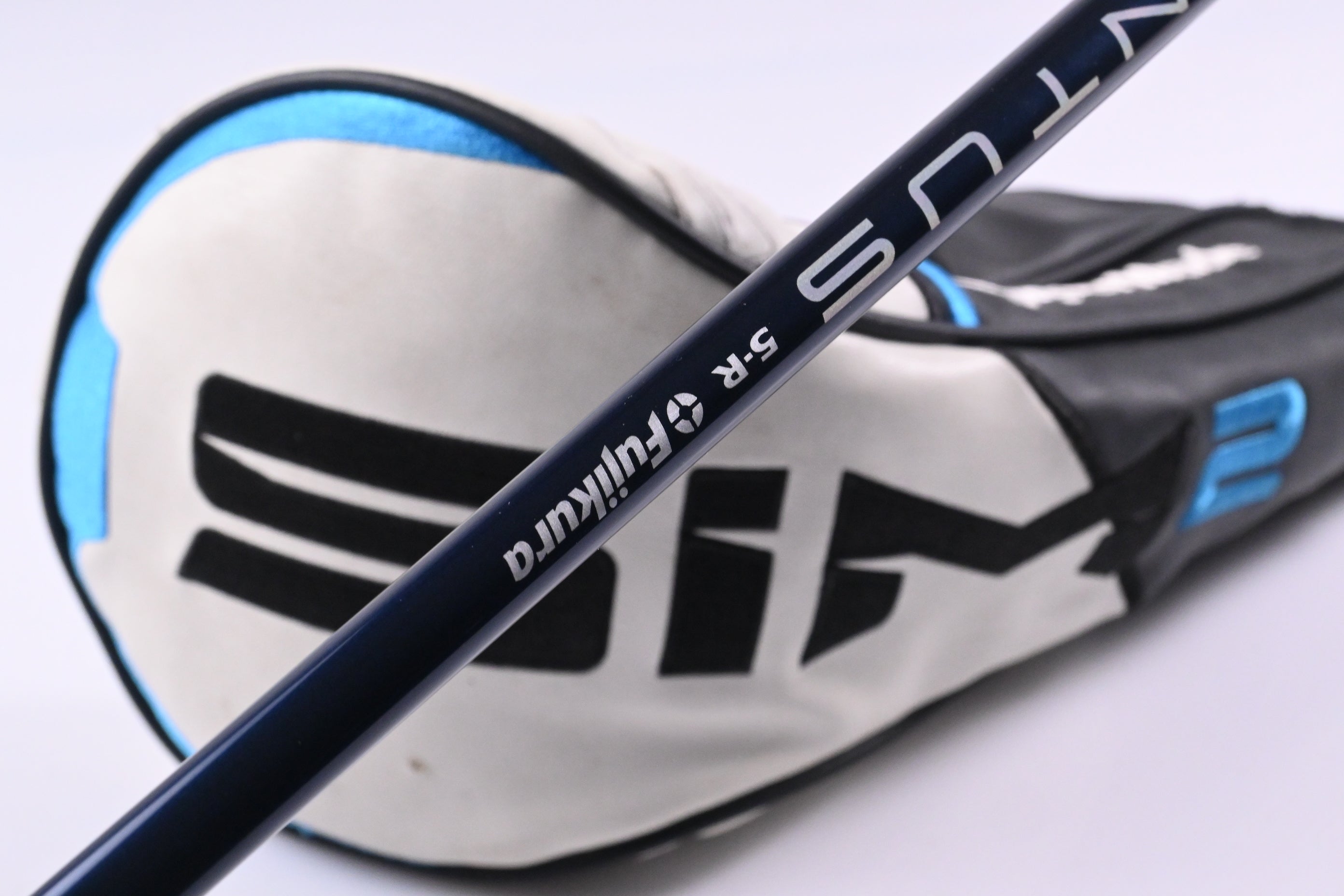 Taylormade SIM2 Max Driver / 10.5 Degree / Regular Flex Ventus Blue 5 Shaft
