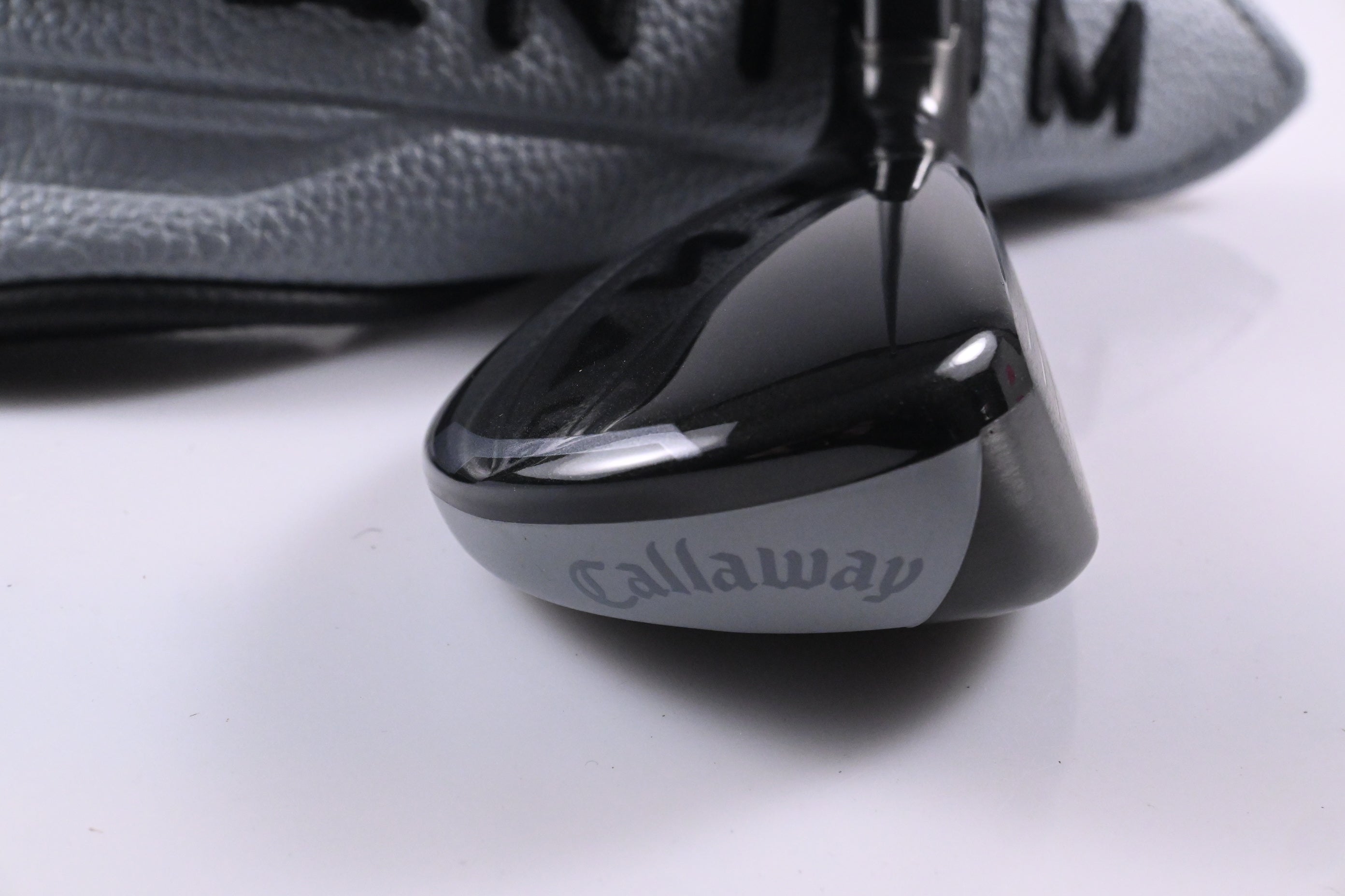 Callaway Quantum Max #4 Hybrid / 21 Degree / Regular Flex Denali Frost Silver 60