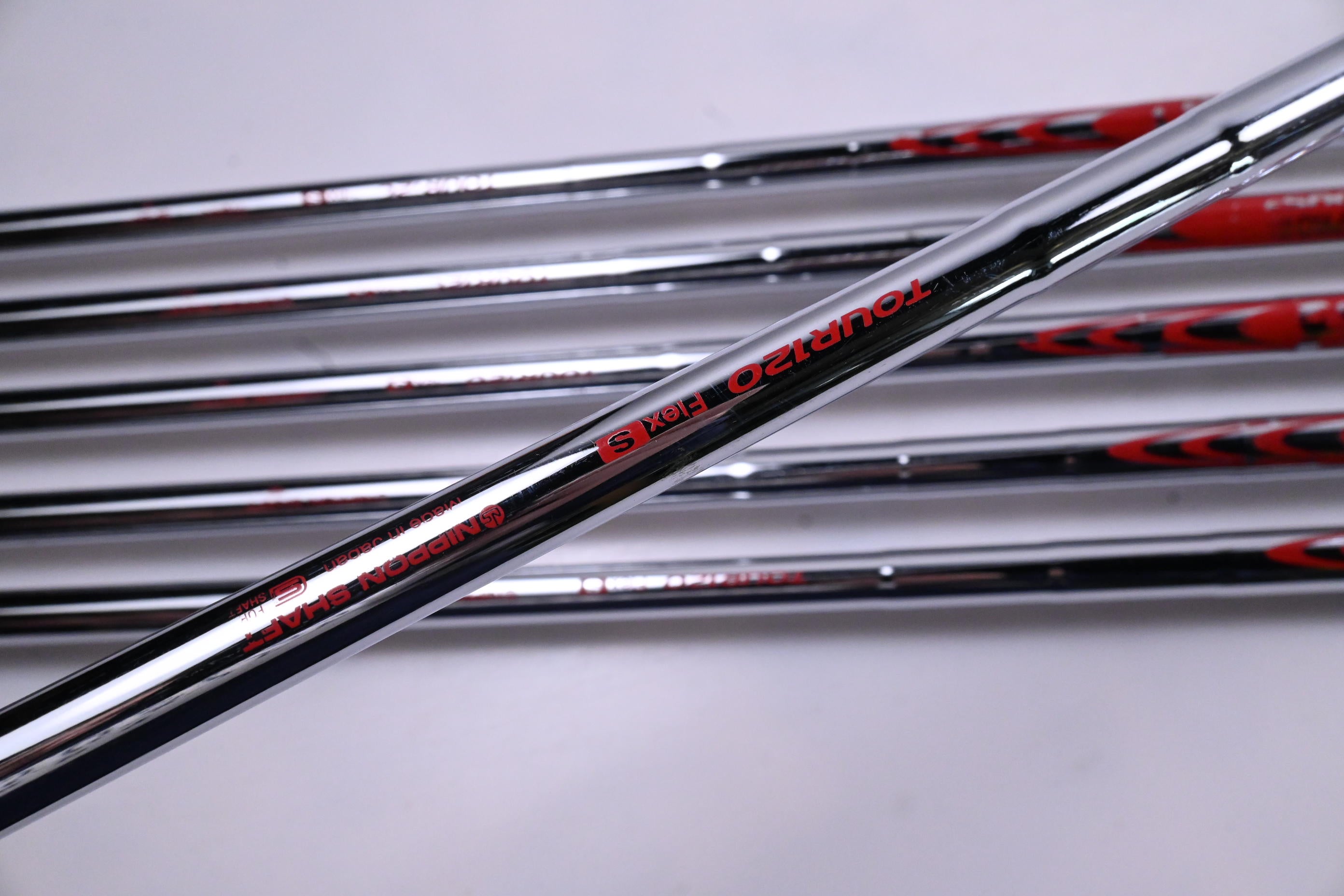 Mizuno Pro 225 Irons / 5-PW / Stiff Flex N.S.Pro Modus³ Tour 120 Shafts